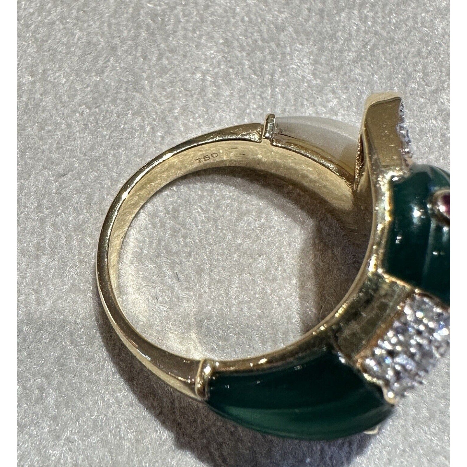 Carved Duck Heads Crossover Ring with Diamonds in 18k Yellow Gold
