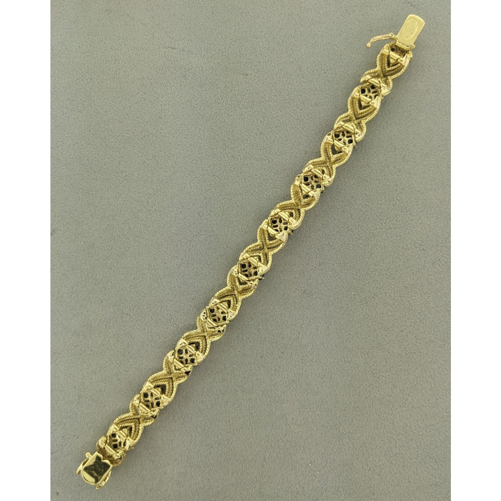 La Triomphe Sapphire and Diamond "X" Bracelet in 18k Yellow Gold
