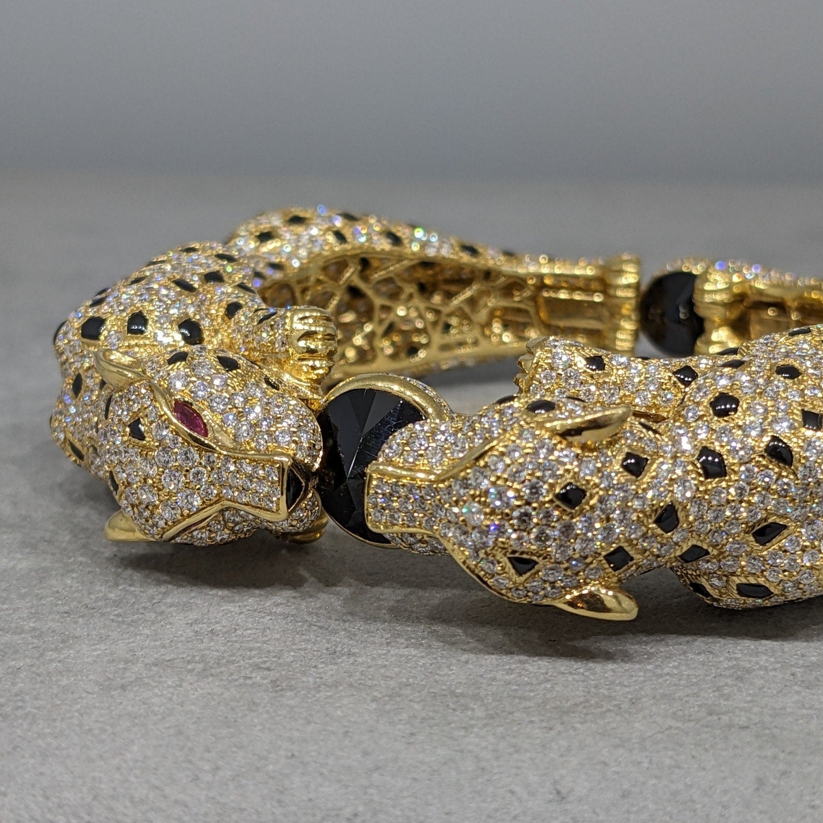 Double Panther Diamond Pave Bangle Bracelet in 18k Yellow Gold