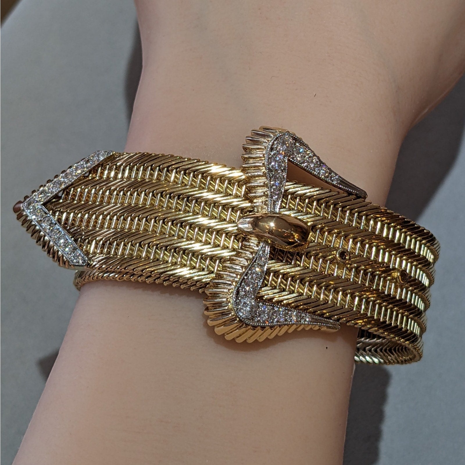 Vintage Kutchinsky Diamond Belt Bracelet in 18k Yellow Gold