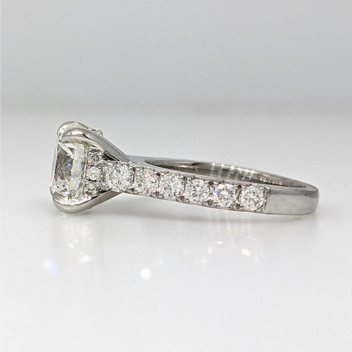 GIA Natural 3.01 ct Round Brilliant Diamond Ring in 18k White Gold