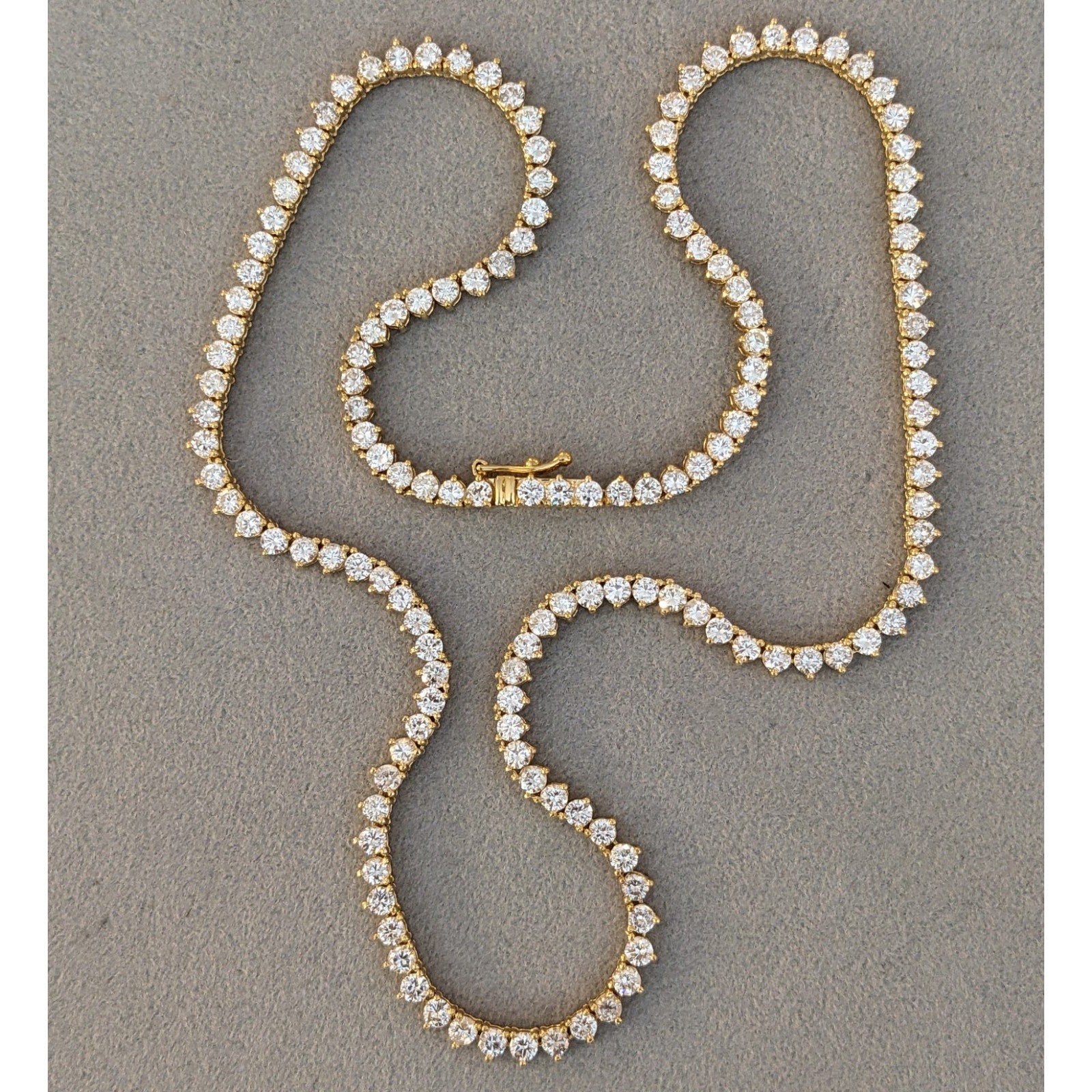 16" Natural Round Diamond Tennis Necklace 9.00 ctw in 18k Yellow Gold