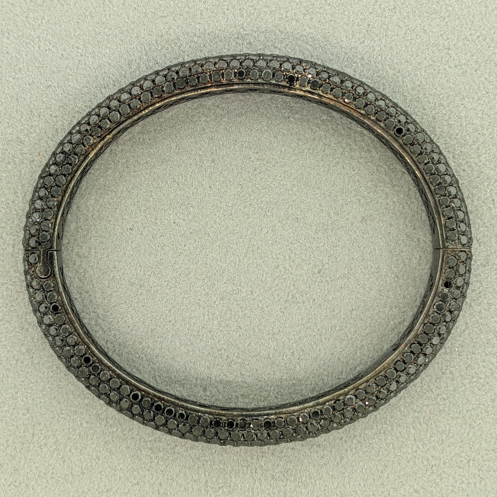 Natural Black Diamond Pave Bangle Bracelet 17.70 cttw in 18k Gold