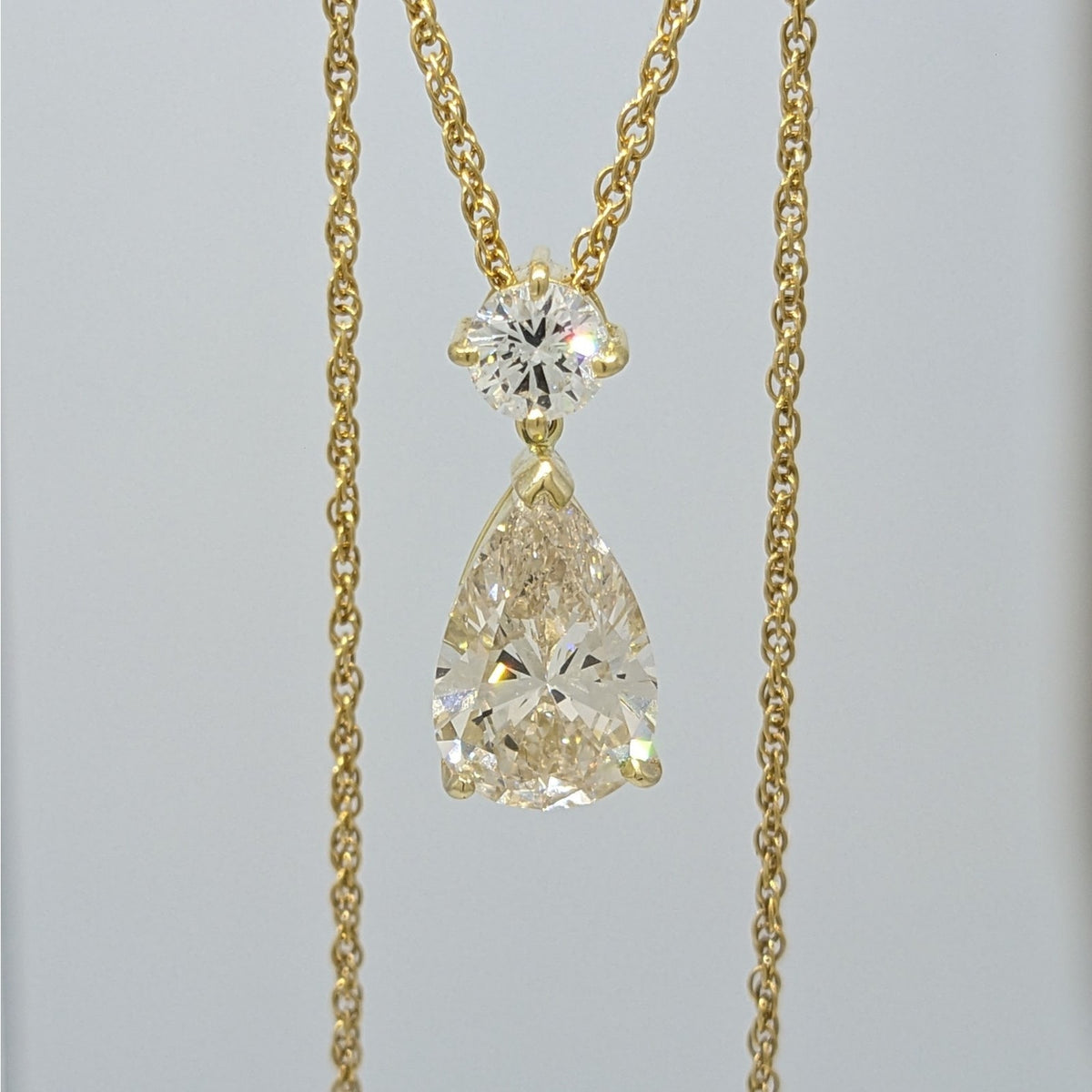 GIA 3.11 ct Pear Diamond Pendant Necklace in 18k Yellow Gold