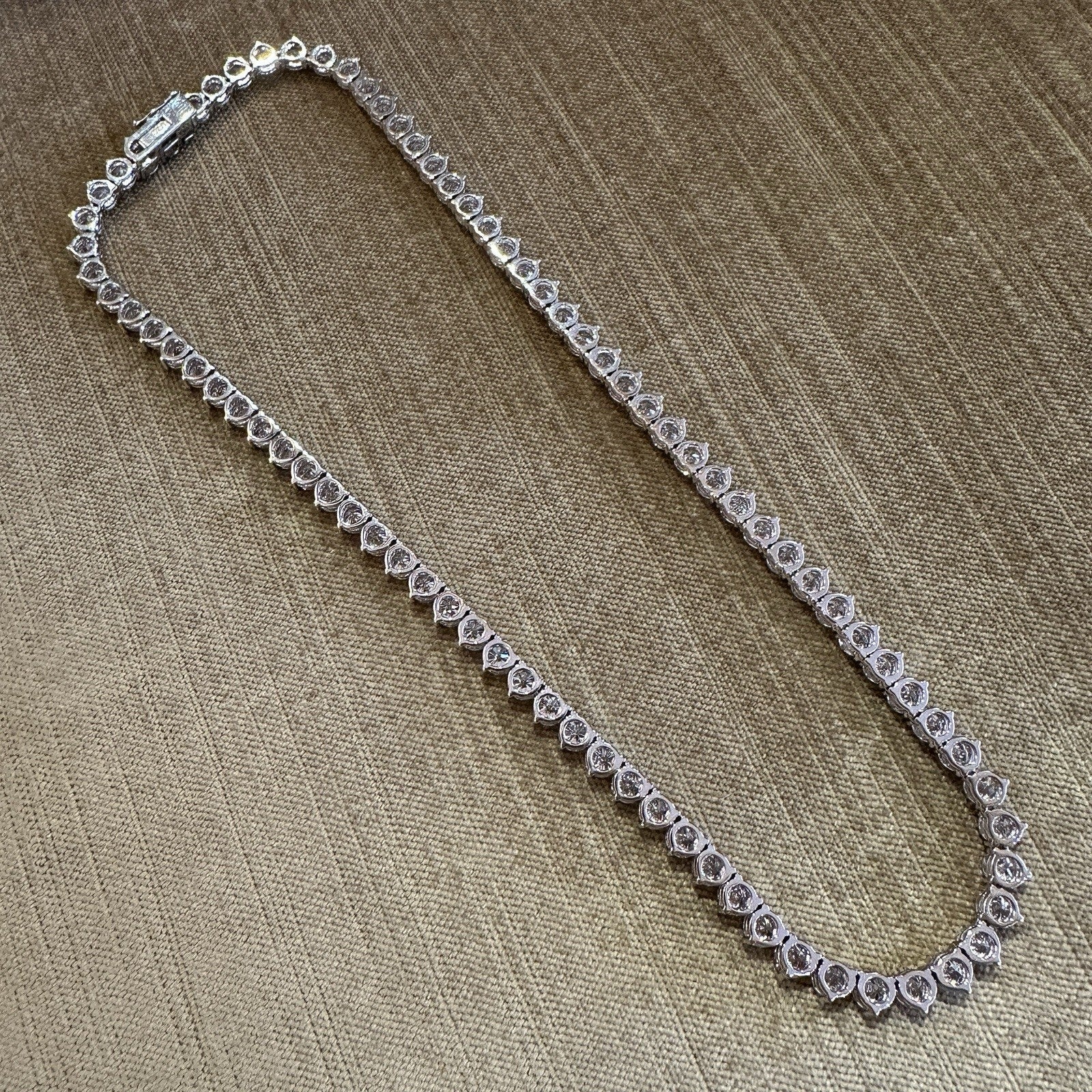 32.32 carats Natural Diamond Tennis Necklace in 18k White Gold 16.5 inch