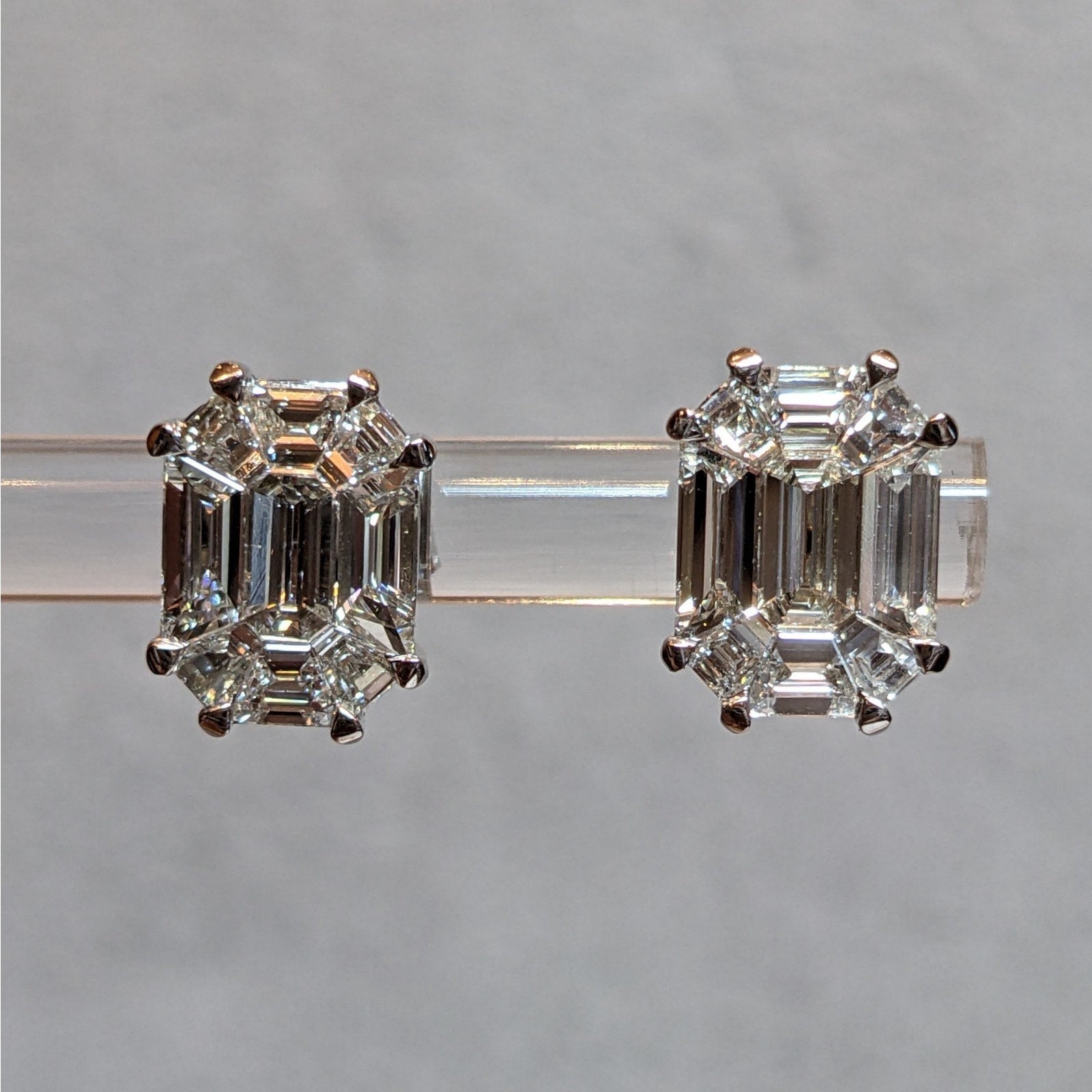 Illusion set Natural Diamond Stud Earrings 1.61cttw in 18k White Gold