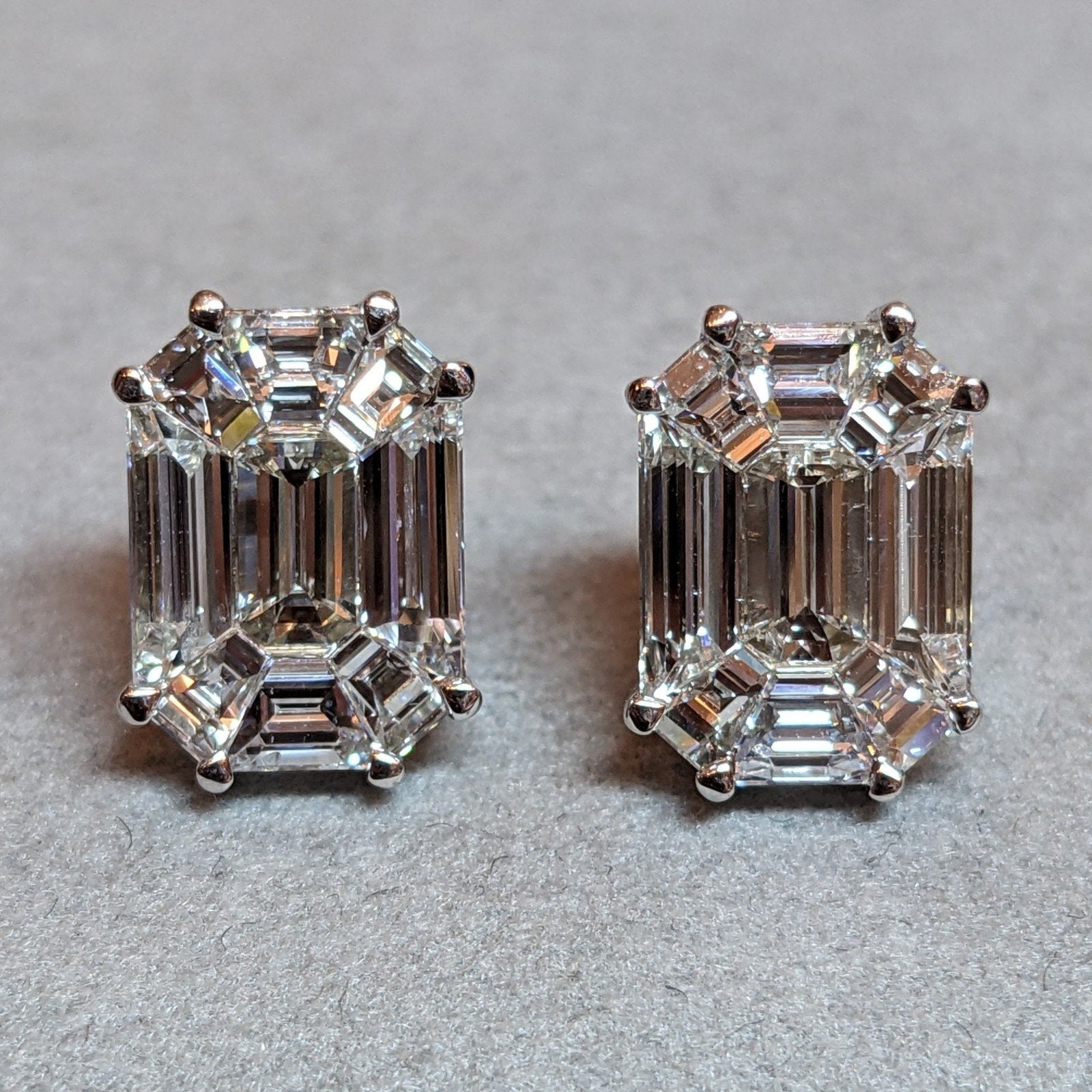 Large Illusion set Natural Diamond Stud Earrings in 18k White Gold