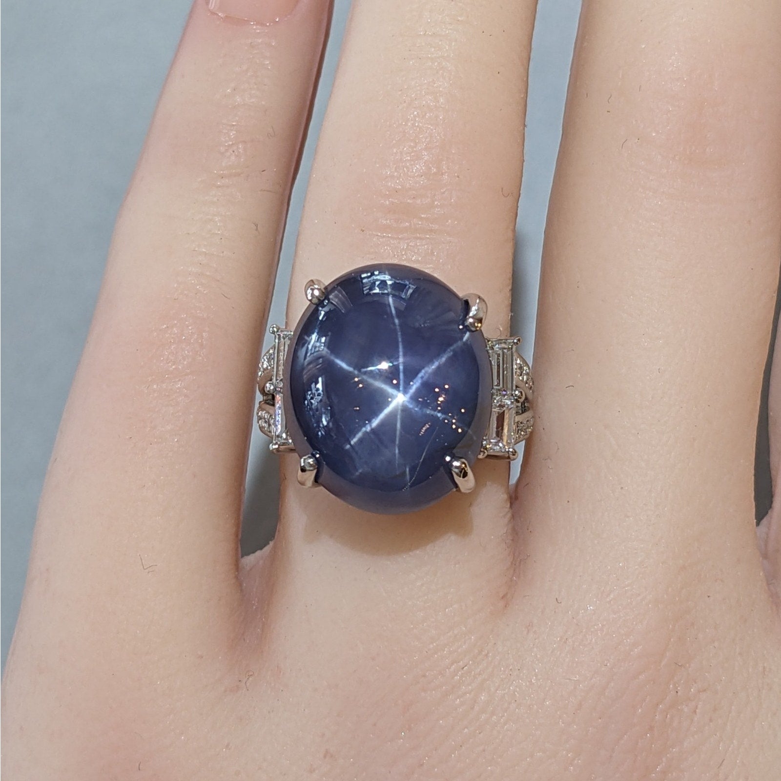 Natural Star Sapphire 29.67 carat and Diamond Ring in Platinum