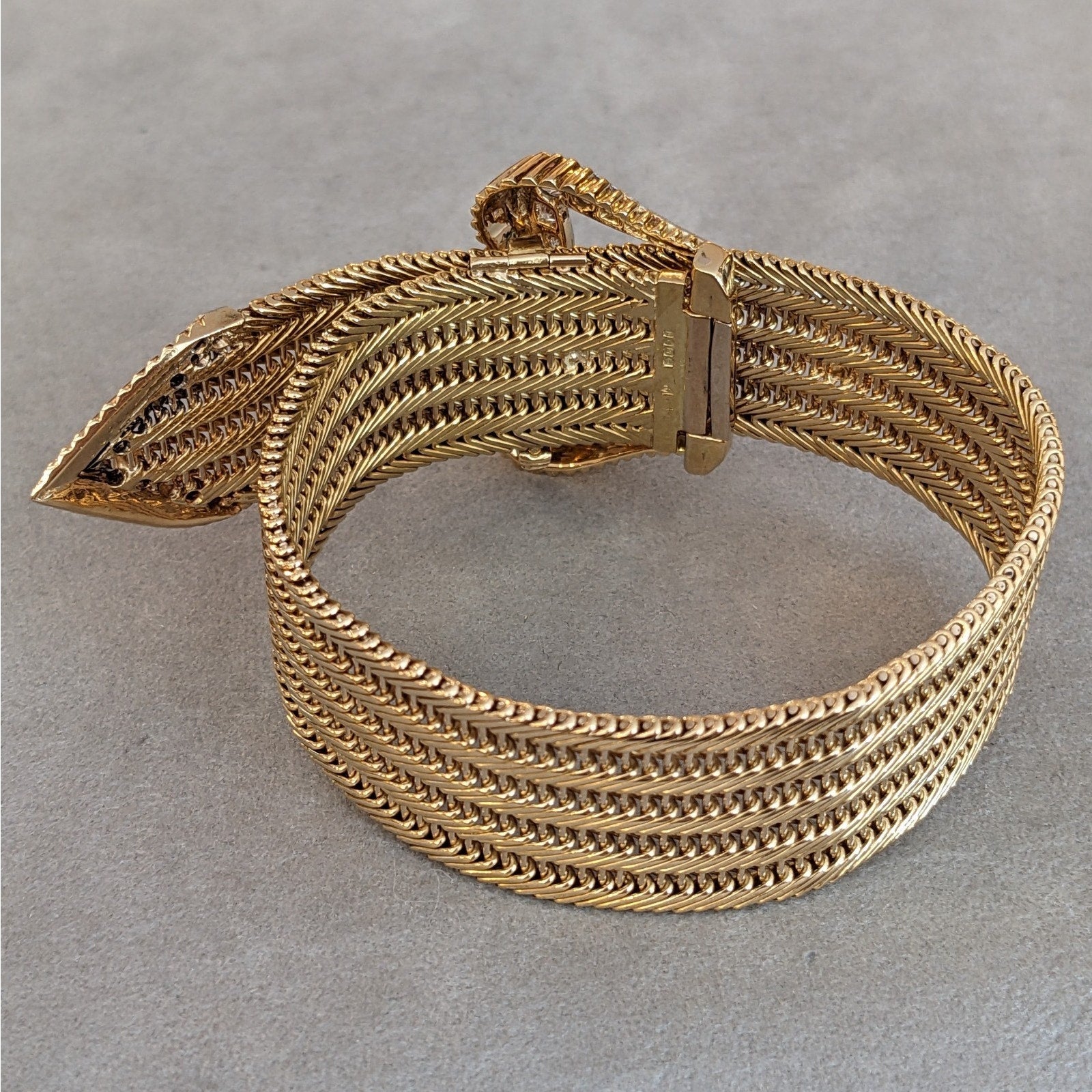Vintage Kutchinsky Diamond Belt Bracelet in 18k Yellow Gold