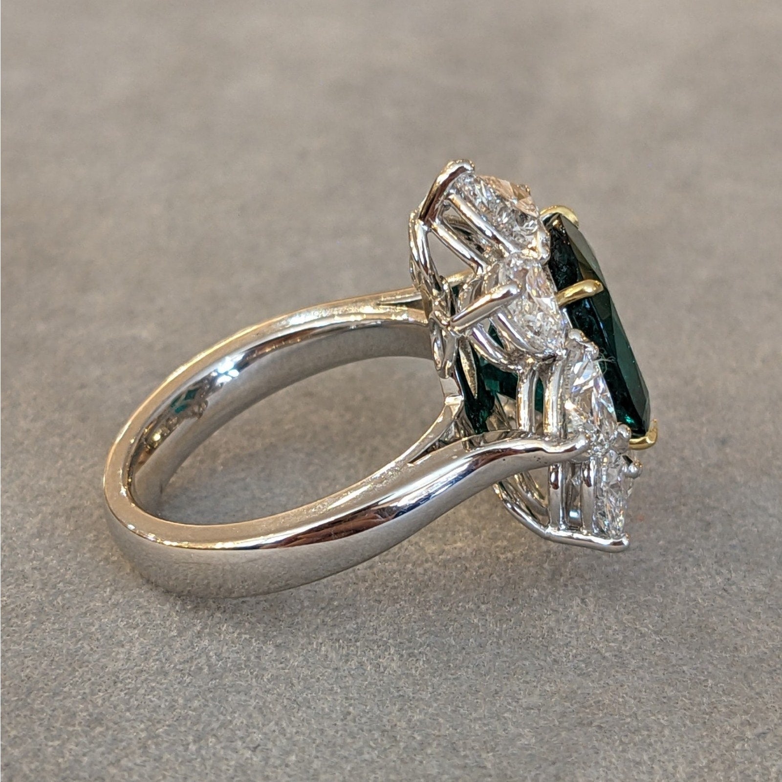 GIA Natural Emerald 4.83 ct with Heart Diamonds Ring in 18k White Gold
