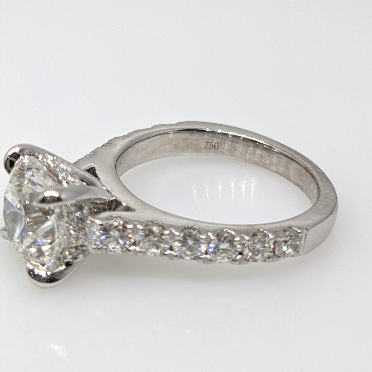 GIA Natural 3.01 ct Round Brilliant Diamond Ring in 18k White Gold
