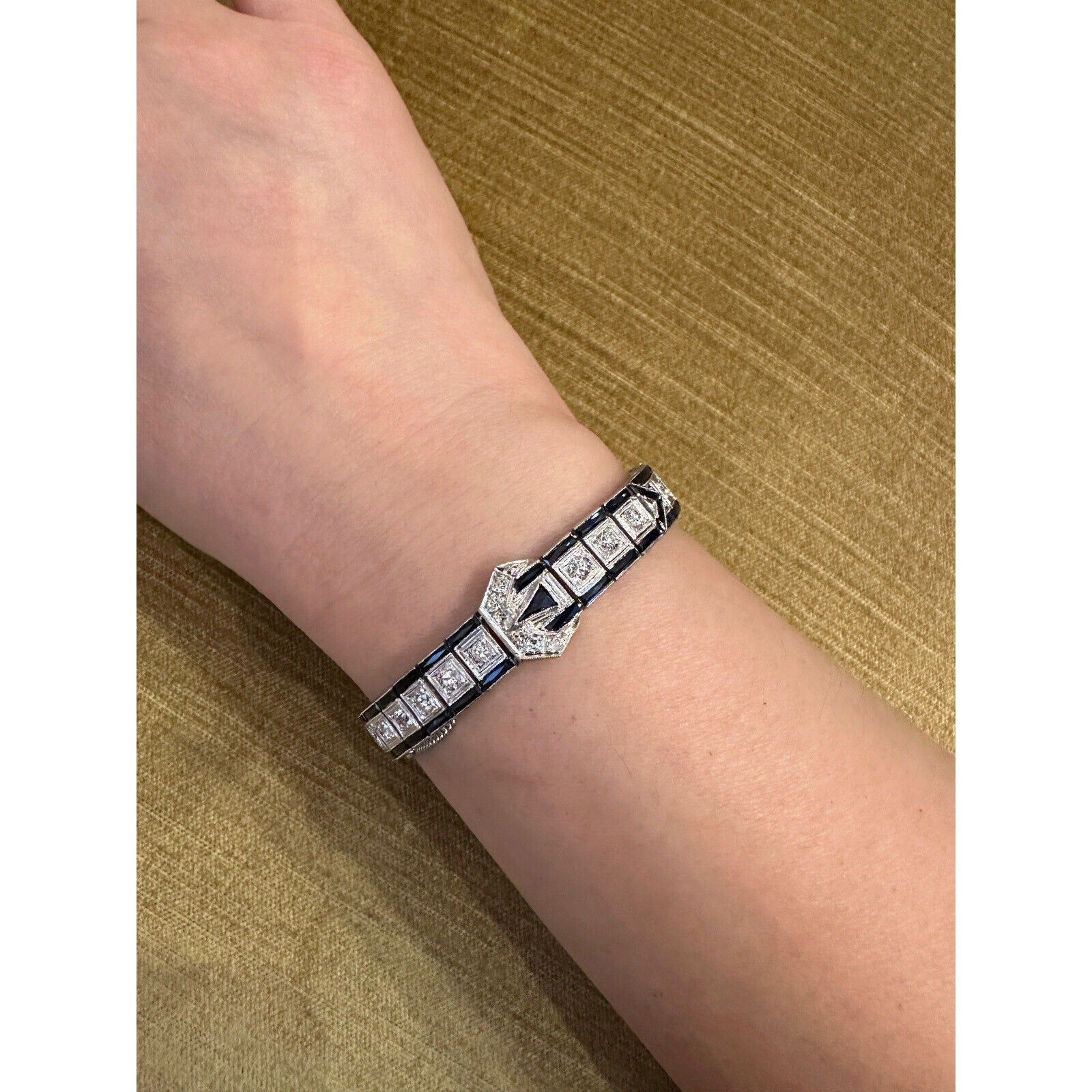Art Deco Platinum Diamond Buckle Line Bracelet - HM2523AV