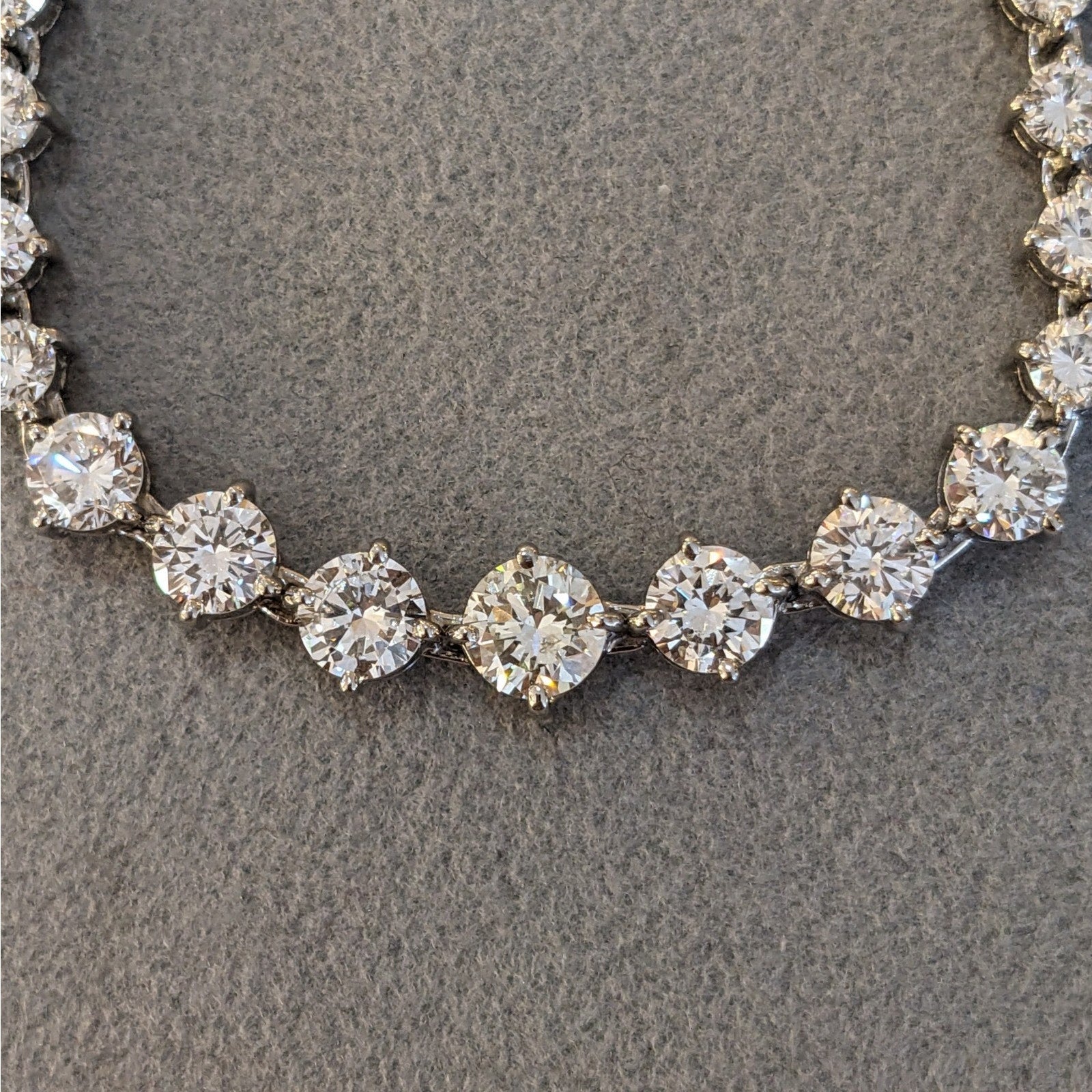 10.00 cttw Round Diamond Tennis Necklace 16.75 inches in Platinum