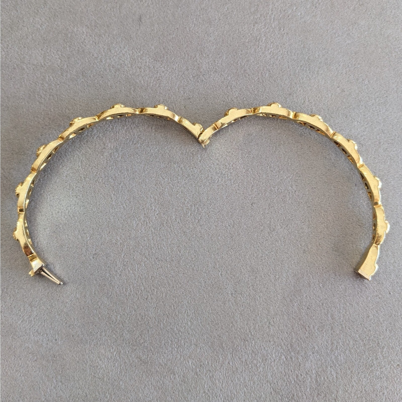 Diamond Braided Bangle Bracelet Hinged in 18k Yellow Gold