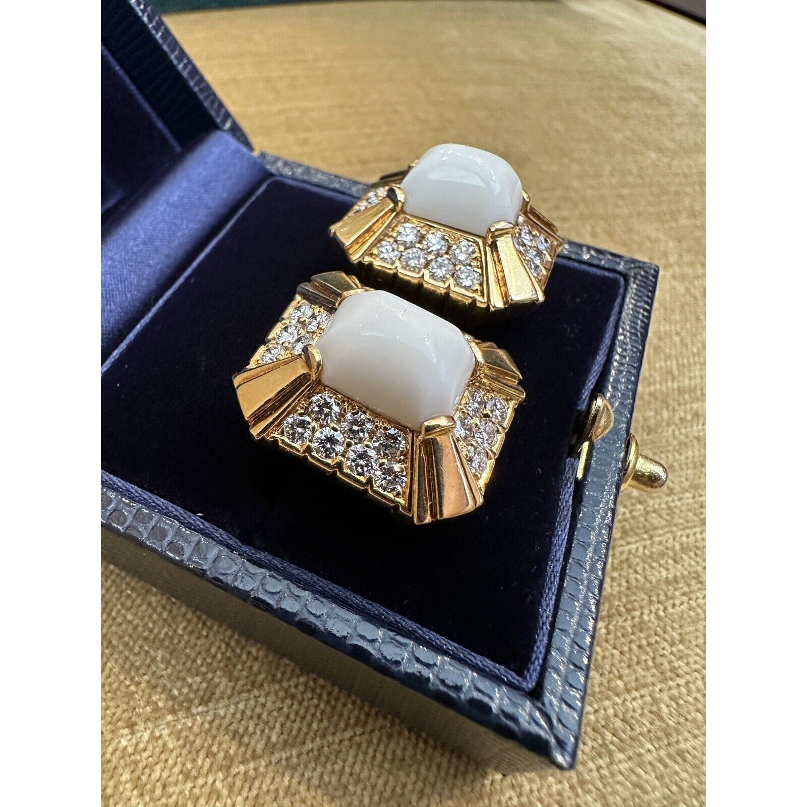 White Coral and Diamond Earrings in 18k/14k Yellow Gold - HM2526AE
