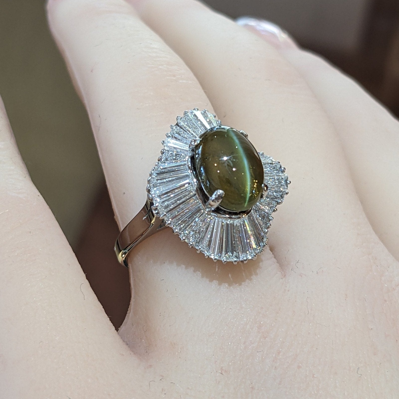 3.92 ct Cats Eye Chrysoberyl and Diamond Ring in Platinum