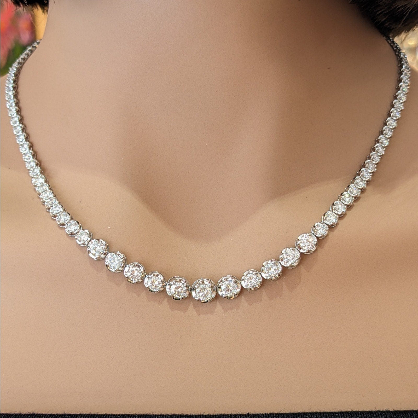 10.01 cttw Natural Diamond Graduated Tennis Necklace in Platinum