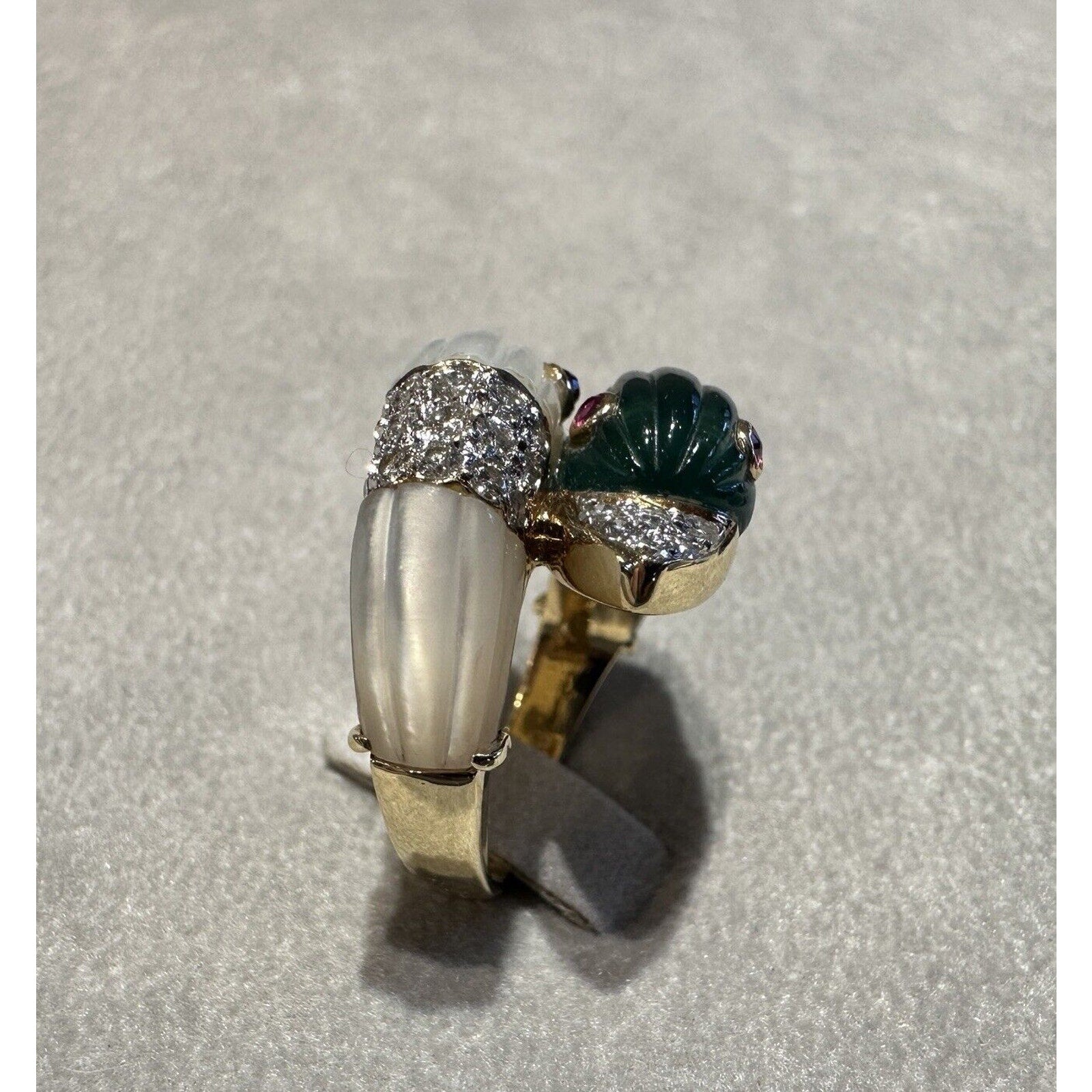 Carved Duck Heads Crossover Ring with Diamonds in 18k Yellow Gold