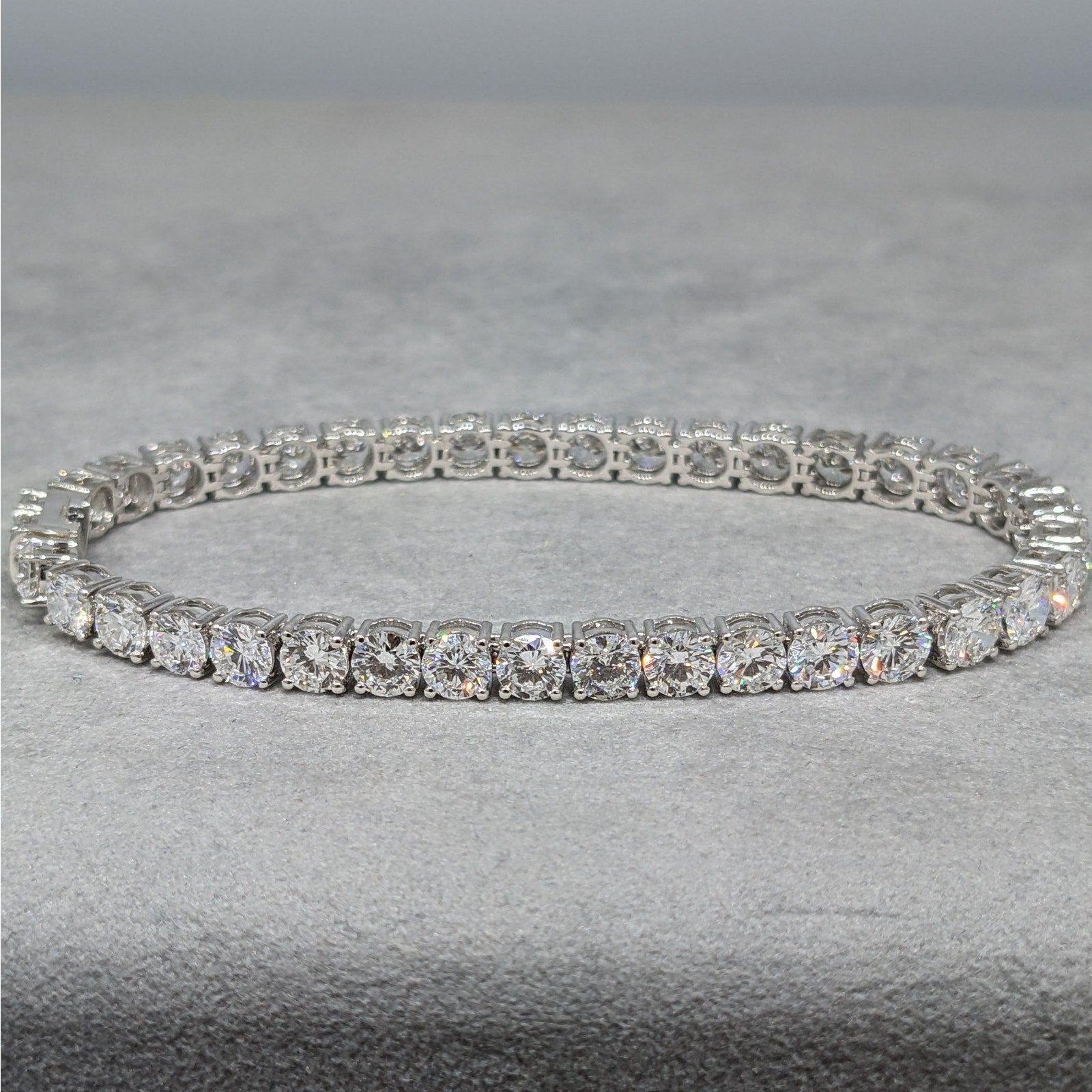 Natural Round Diamond Tennis Bracelet 13.00 ctw in 18k White Gold & Platinum