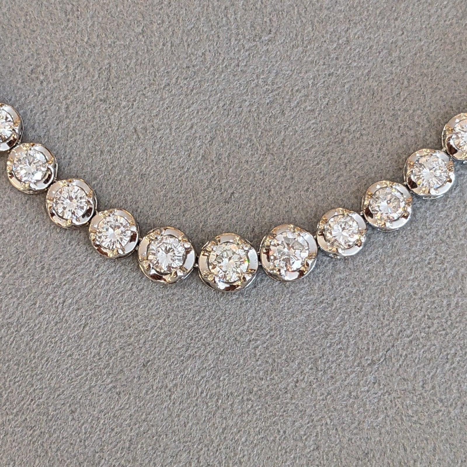 10.01 cttw Natural Diamond Graduated Tennis Necklace in Platinum