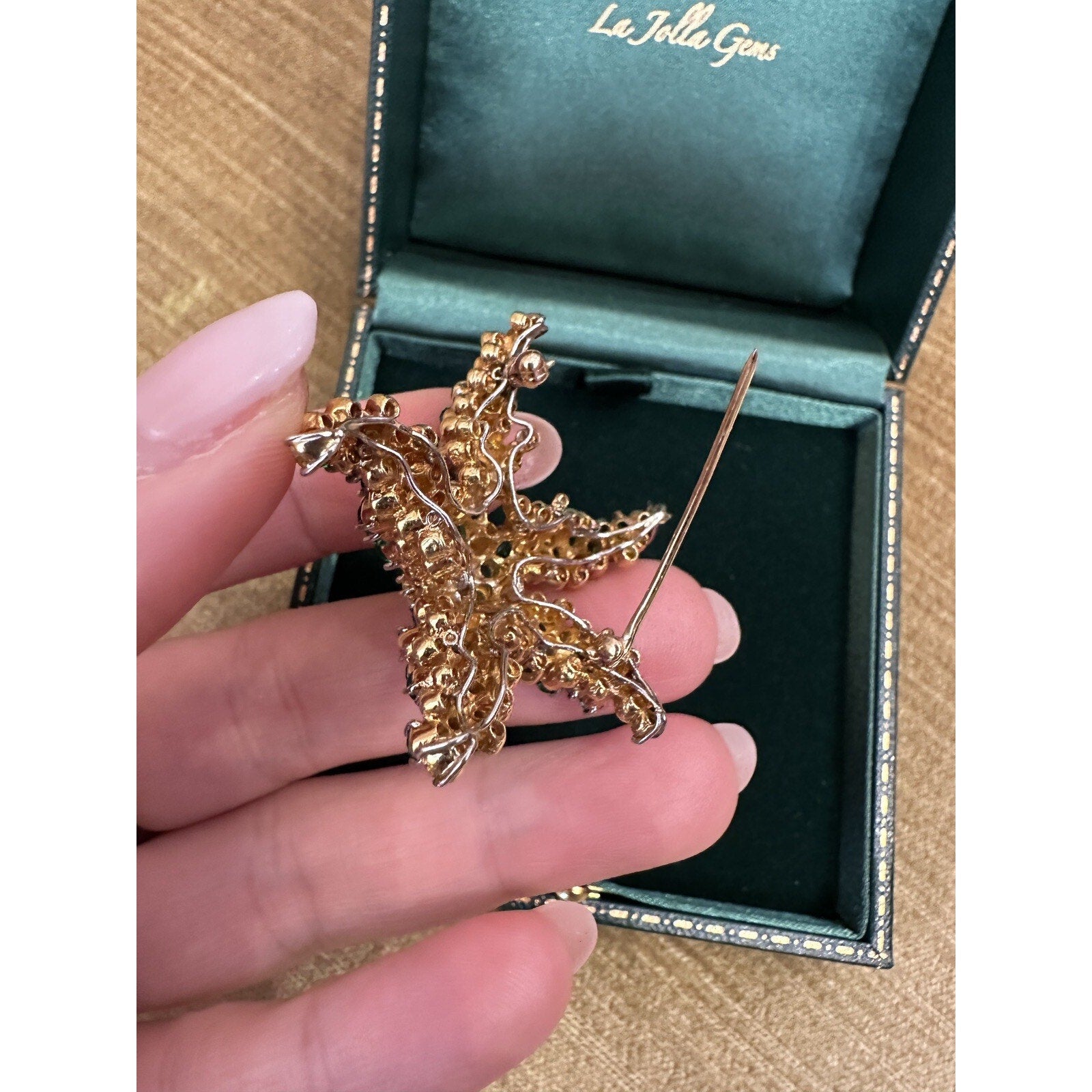 Starfish Pin w/Diamond, Emeralds and Yellow Diamonds in 18k Yellow Gold