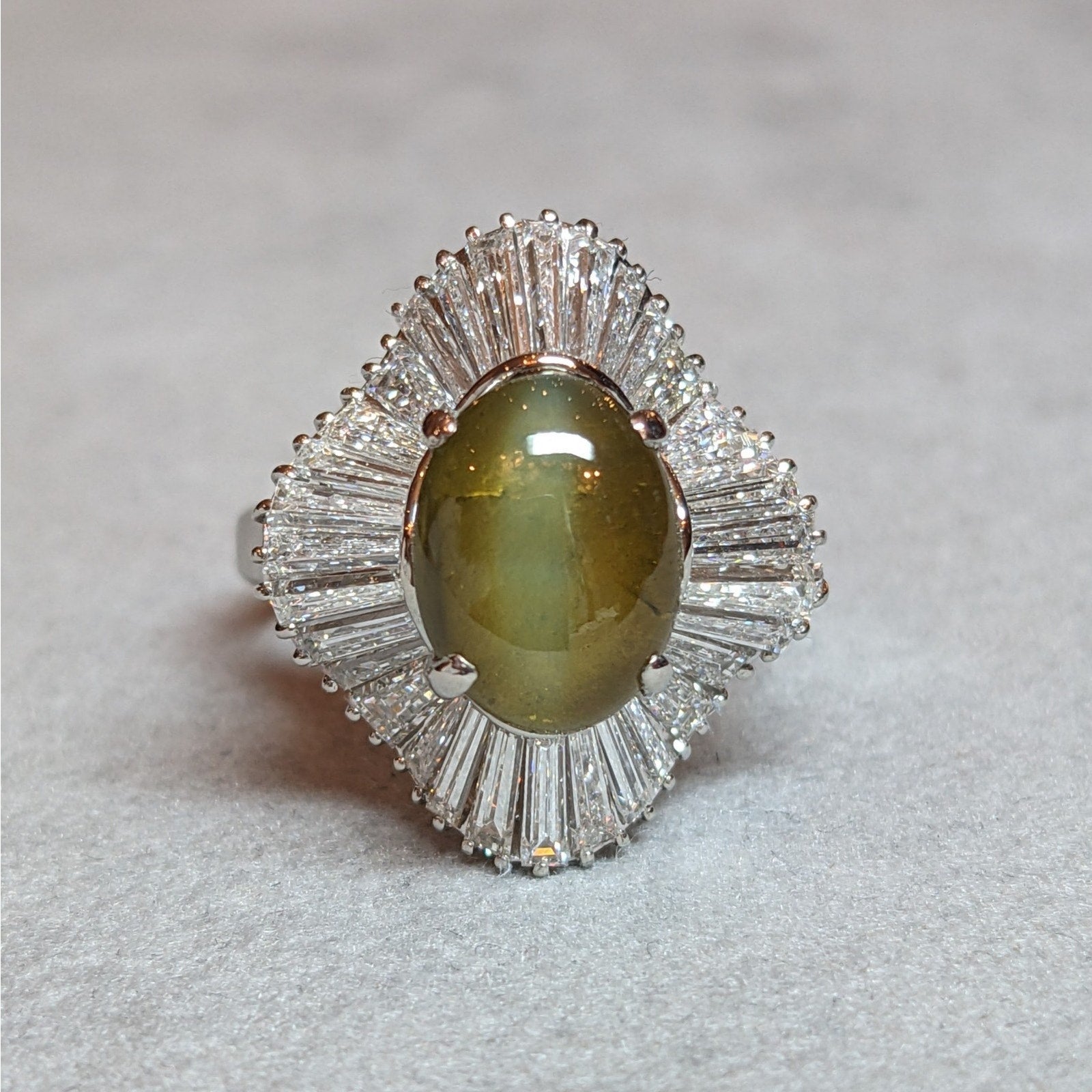 3.92 ct Cats Eye Chrysoberyl and Diamond Ring in Platinum