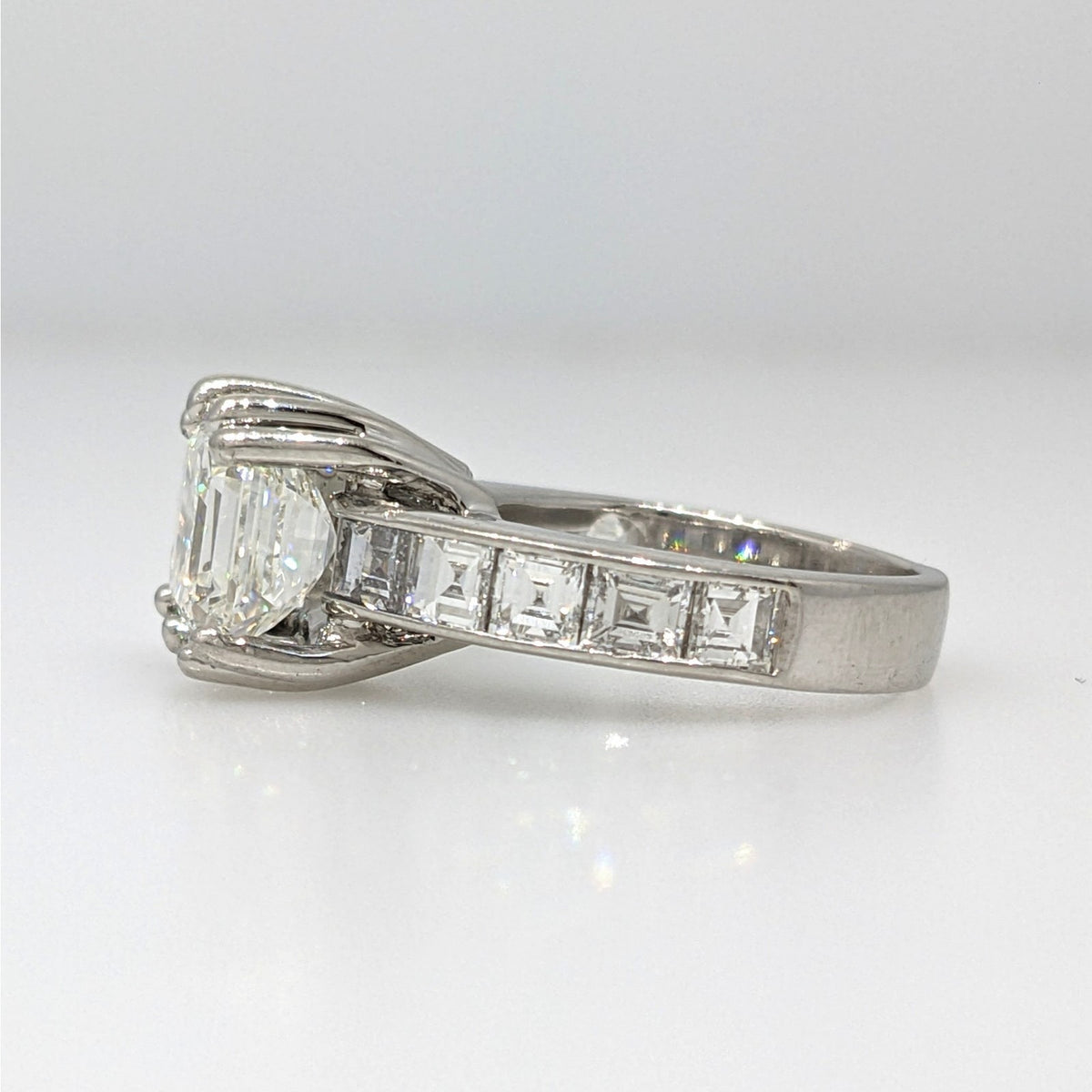 GIA 2.70 ct Asscher Cut Natural Diamond Ring in Platinum