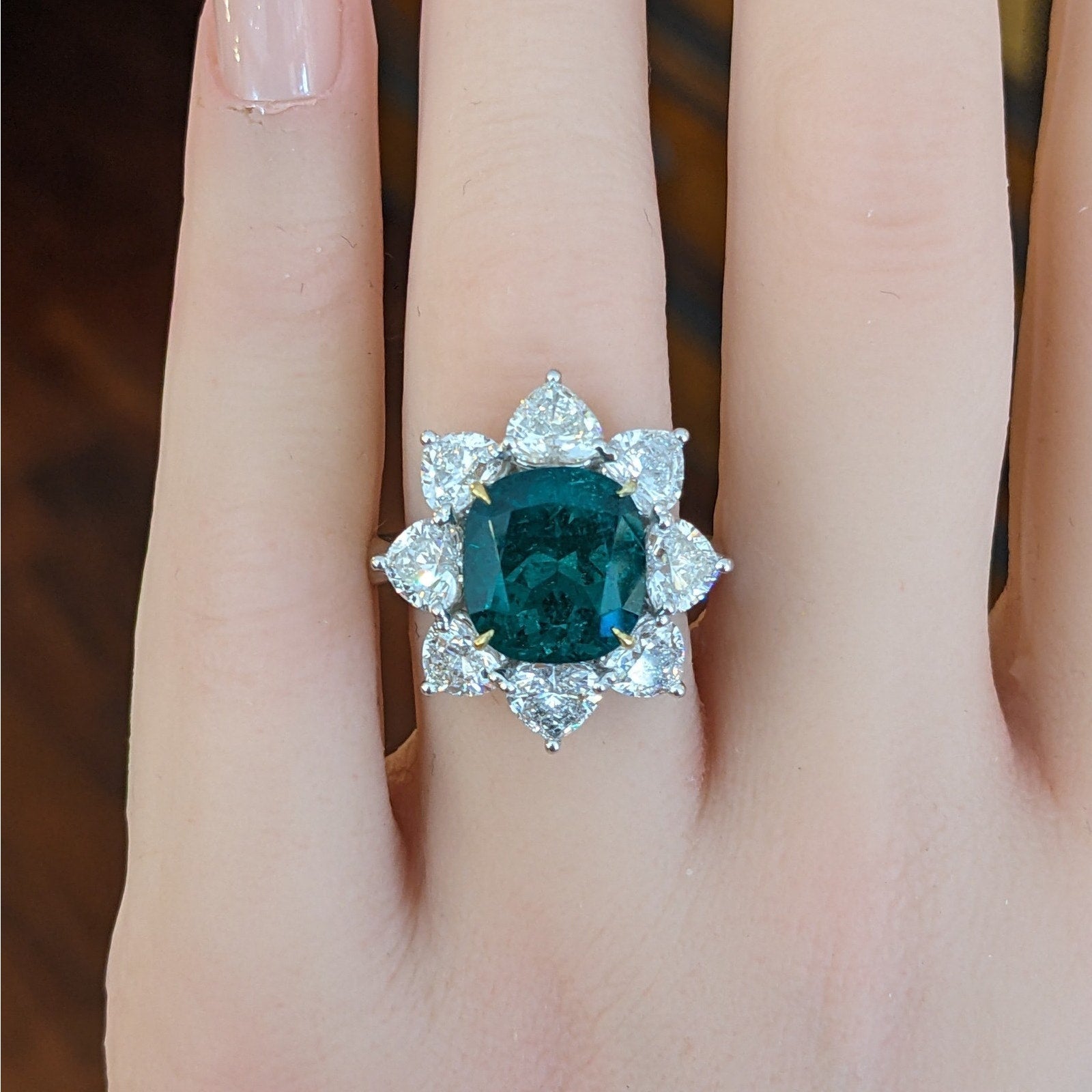 GIA Natural Emerald 4.83 ct with Heart Diamonds Ring in 18k White Gold