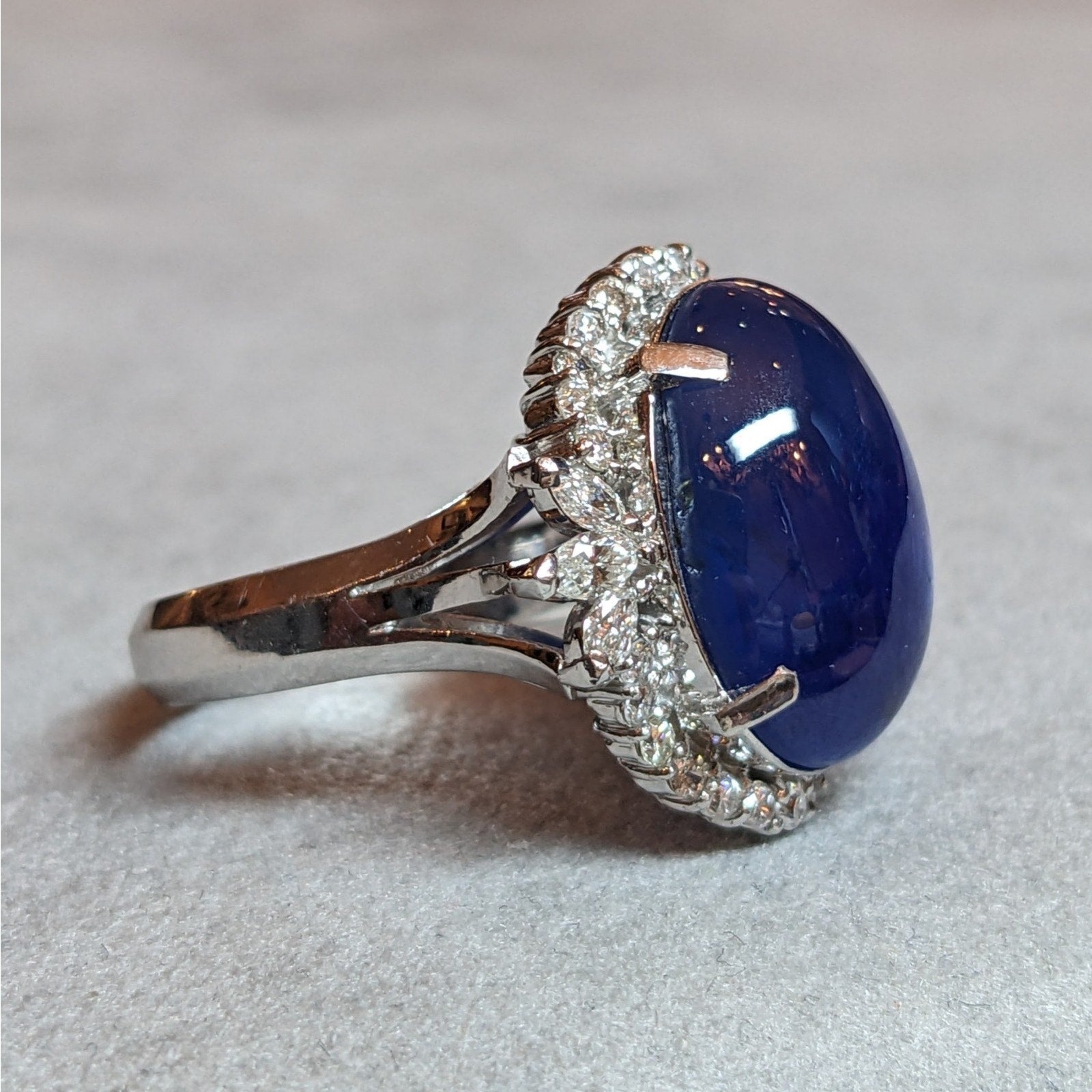 GIA 16.42 ct Natural Star Sapphire and Diamond Ring in Platinum