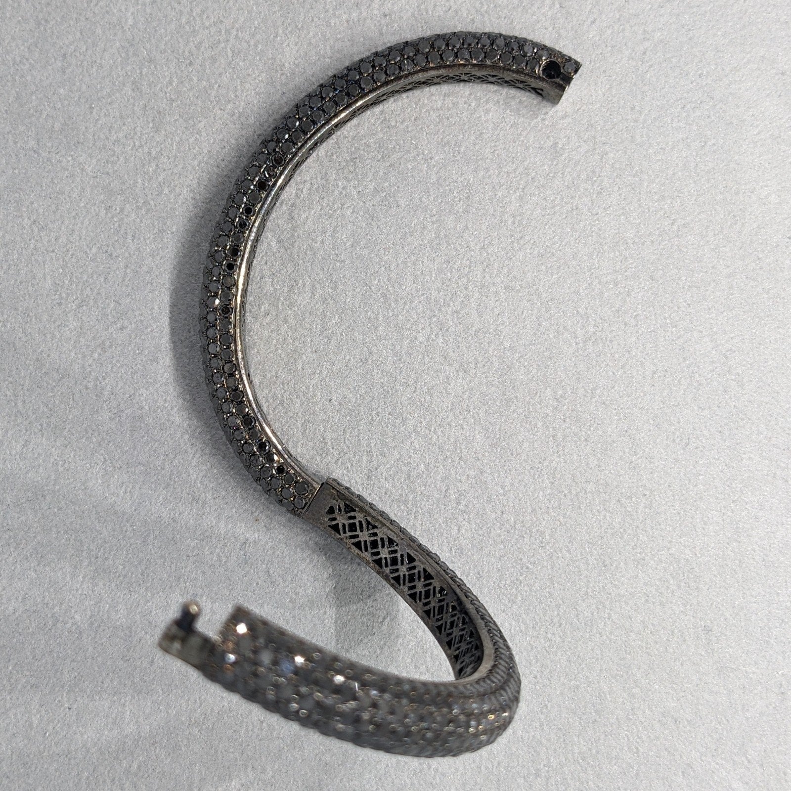 Natural Black Diamond Pave Bangle Bracelet 17.70 cttw in 18k Gold