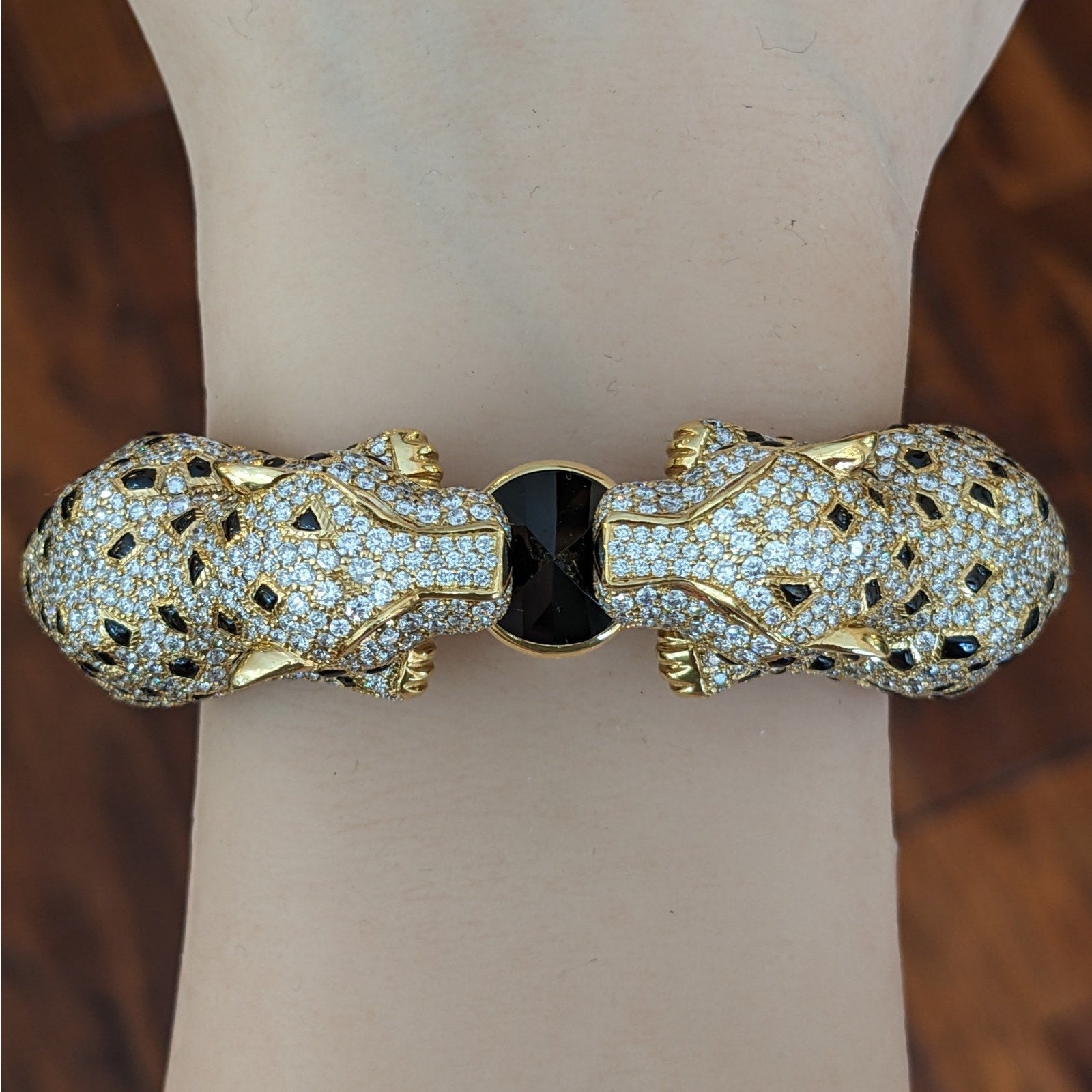 Double Panther Diamond Pave Bangle Bracelet in 18k Yellow Gold