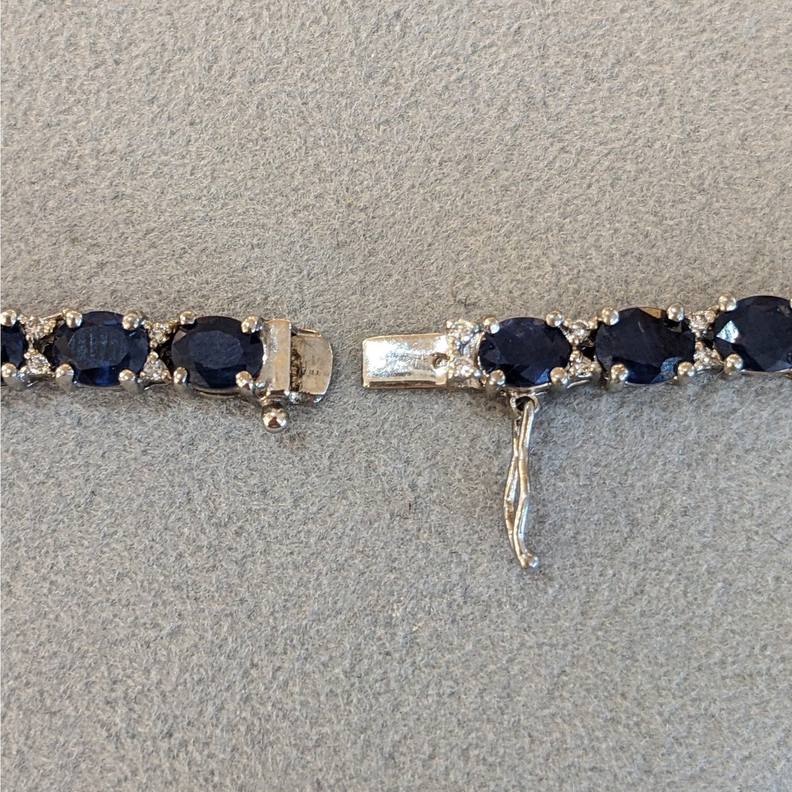 Natural Blue Sapphire and Diamond Choker Necklace in 18k White Gold