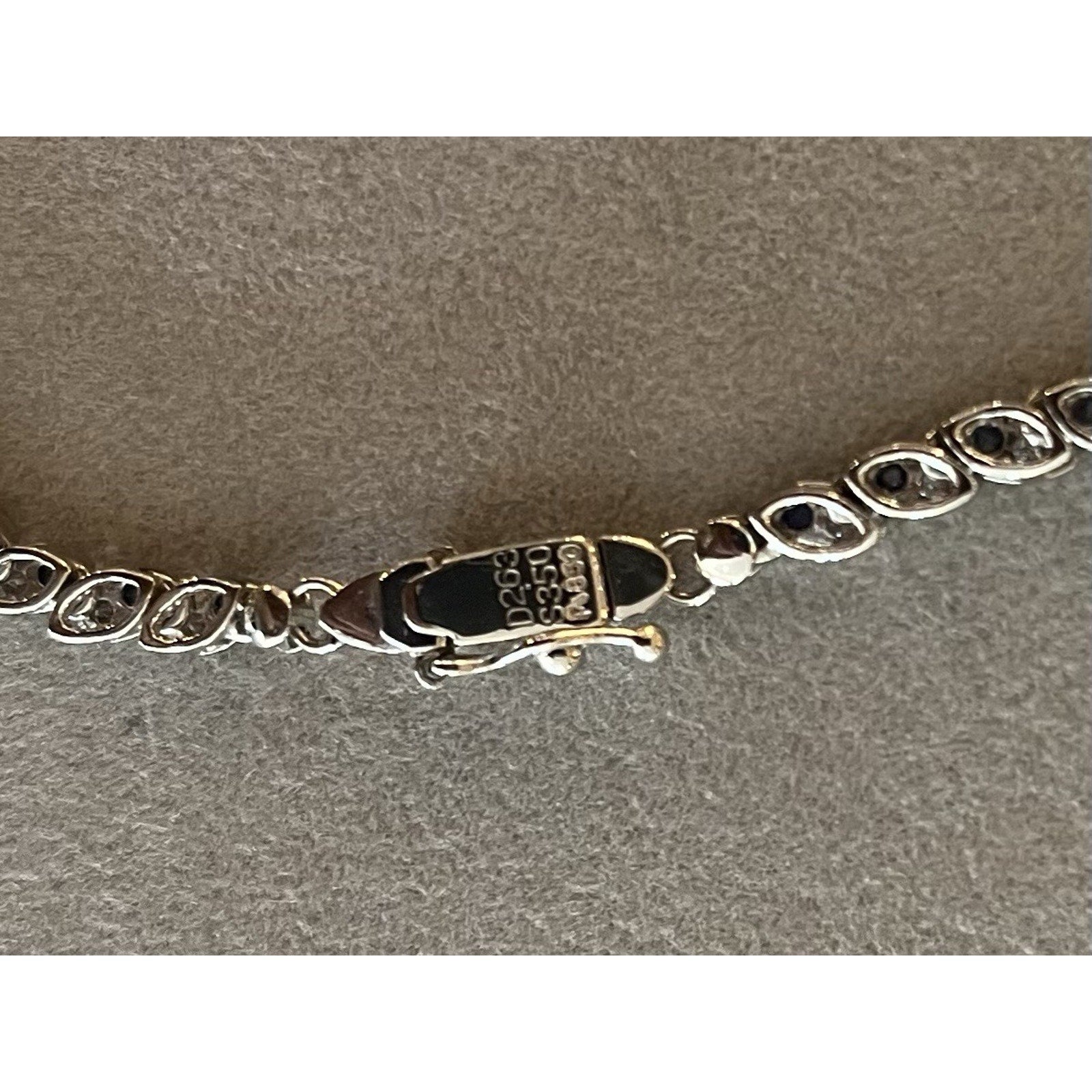 Natural Blue Sapphire and Diamond V Choker Necklace in Platinum