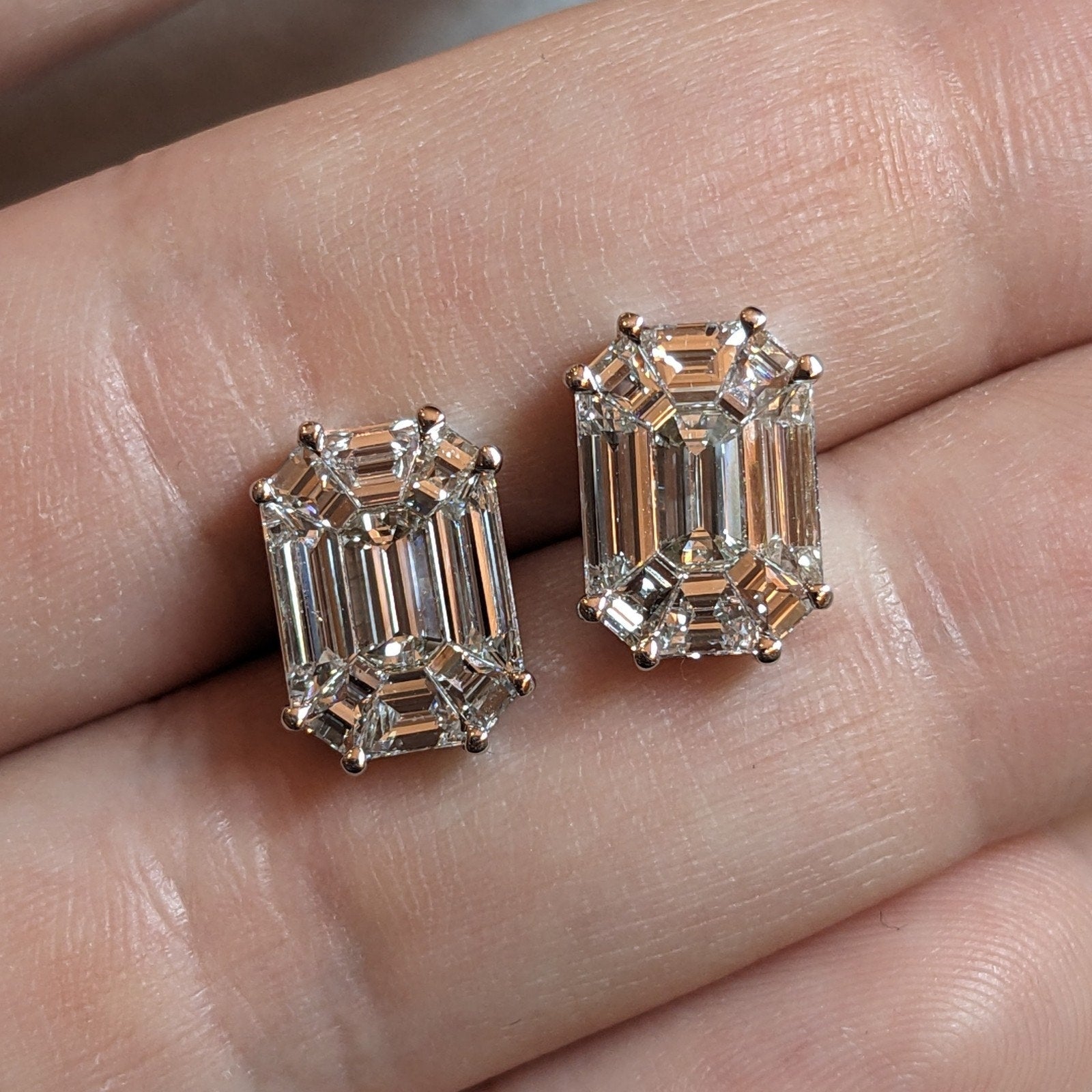 Large Illusion set Natural Diamond Stud Earrings in 18k White Gold