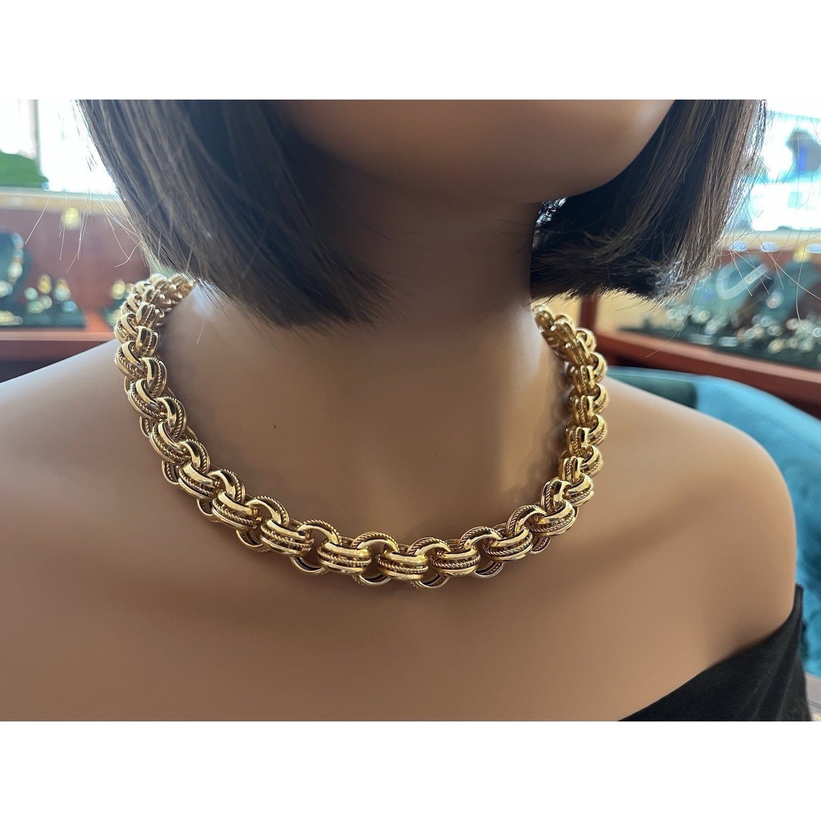 Large 20" Textured Round Cable Link Chain Necklace in 14k Yellow Gold