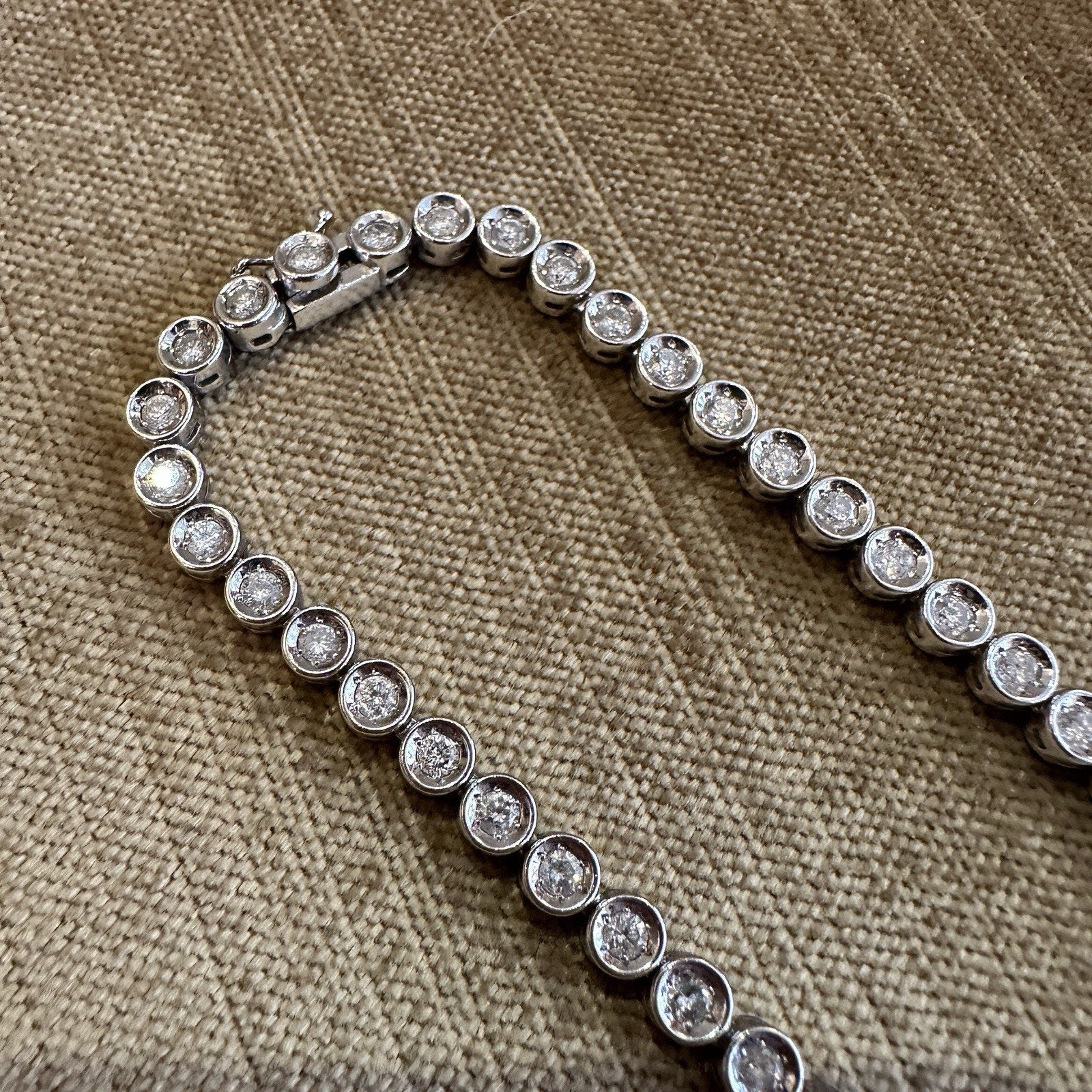 10.00 carats Bezel Set Diamond Tennis Necklace in Platinum 15 5/8"