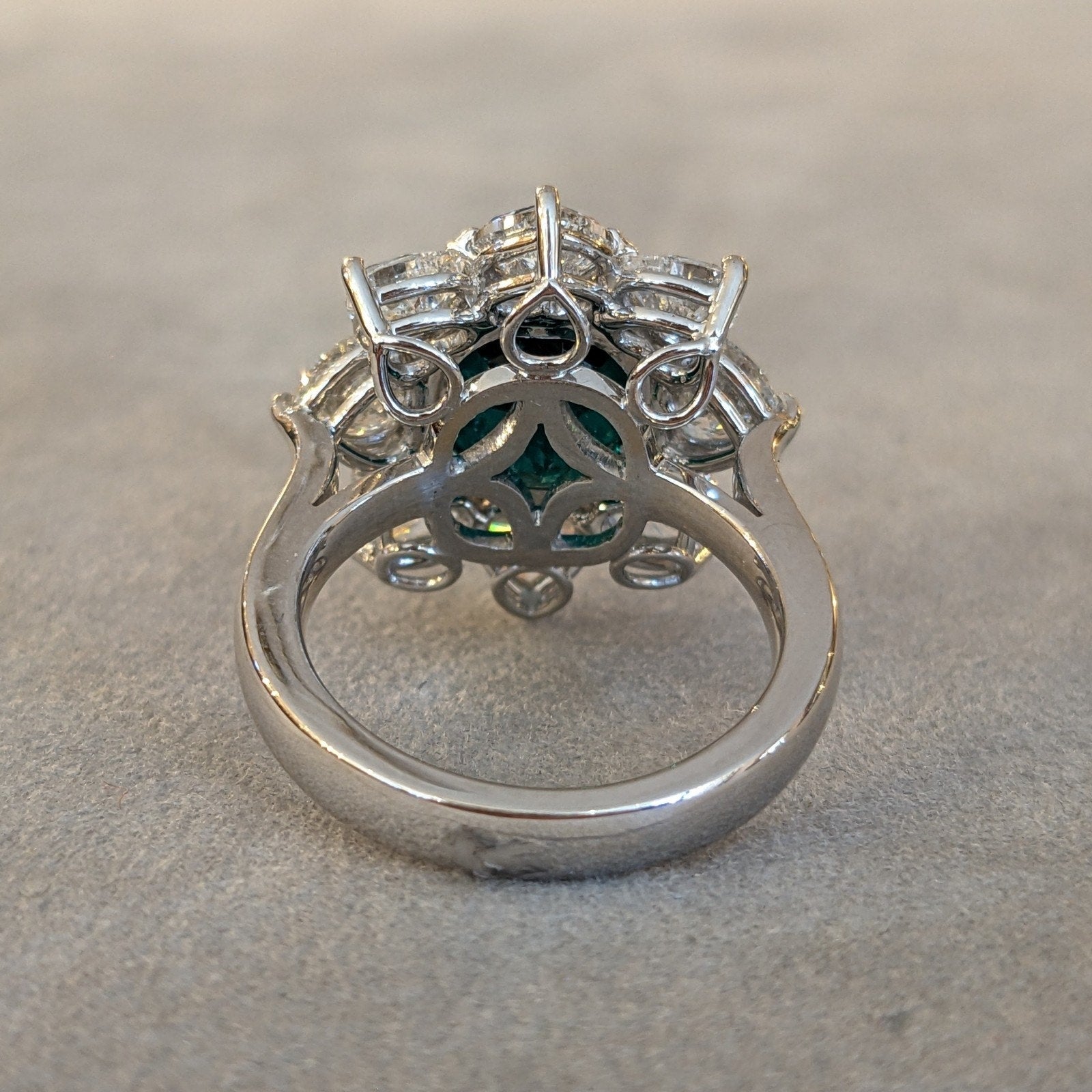 GIA Natural Emerald 4.83 ct with Heart Diamonds Ring in 18k White Gold