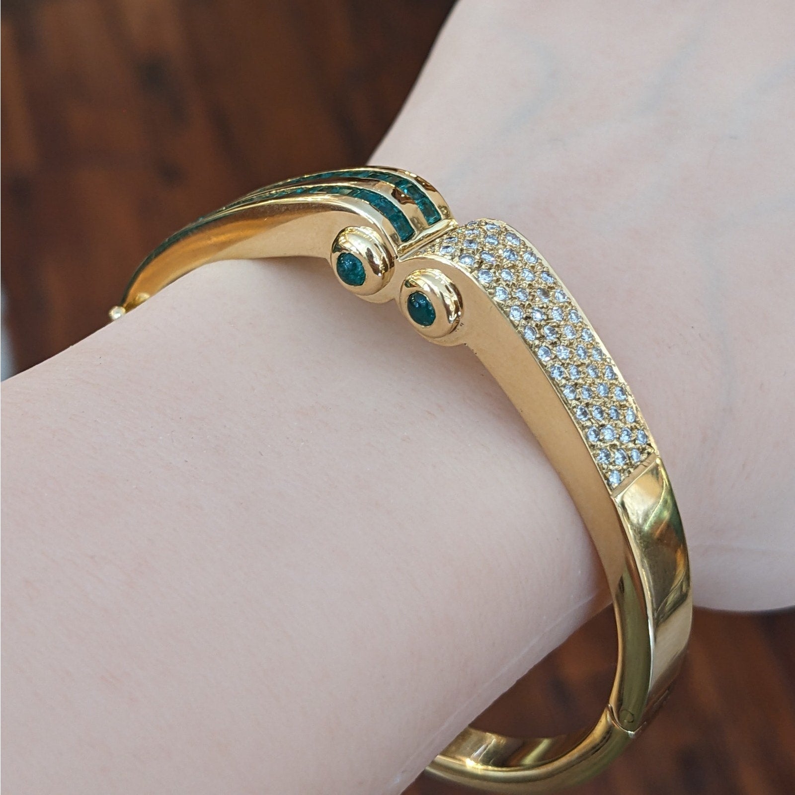 Emerald and Diamond Hinged Bangle Bracelet in 18k Yellow Gold