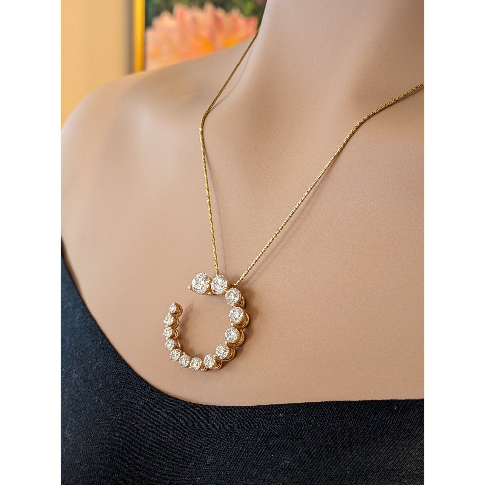 Diamond Graduating Swirl Pendant Necklace ~3.5cttw in 14k Yellow Gold