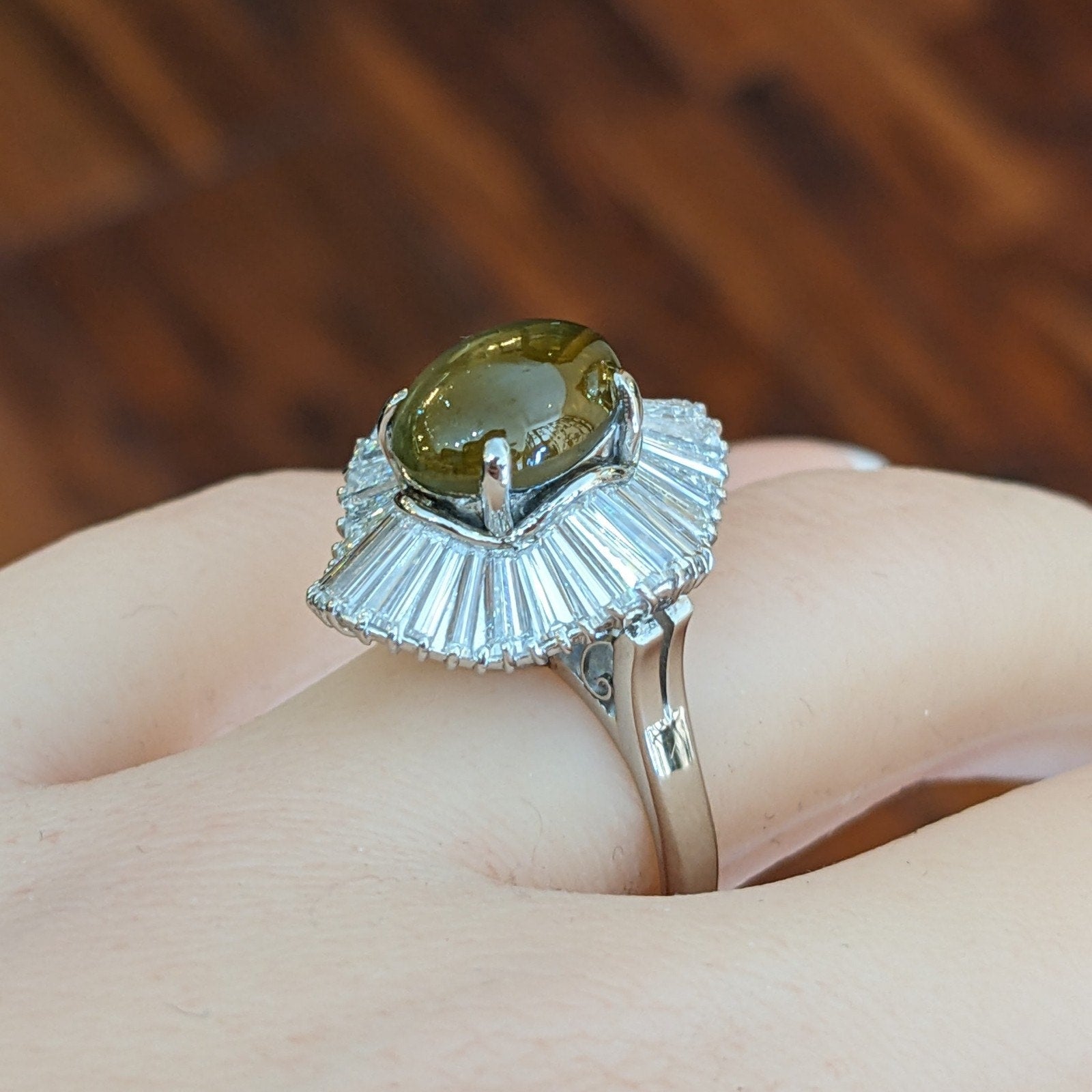 3.92 ct Cats Eye Chrysoberyl and Diamond Ring in Platinum