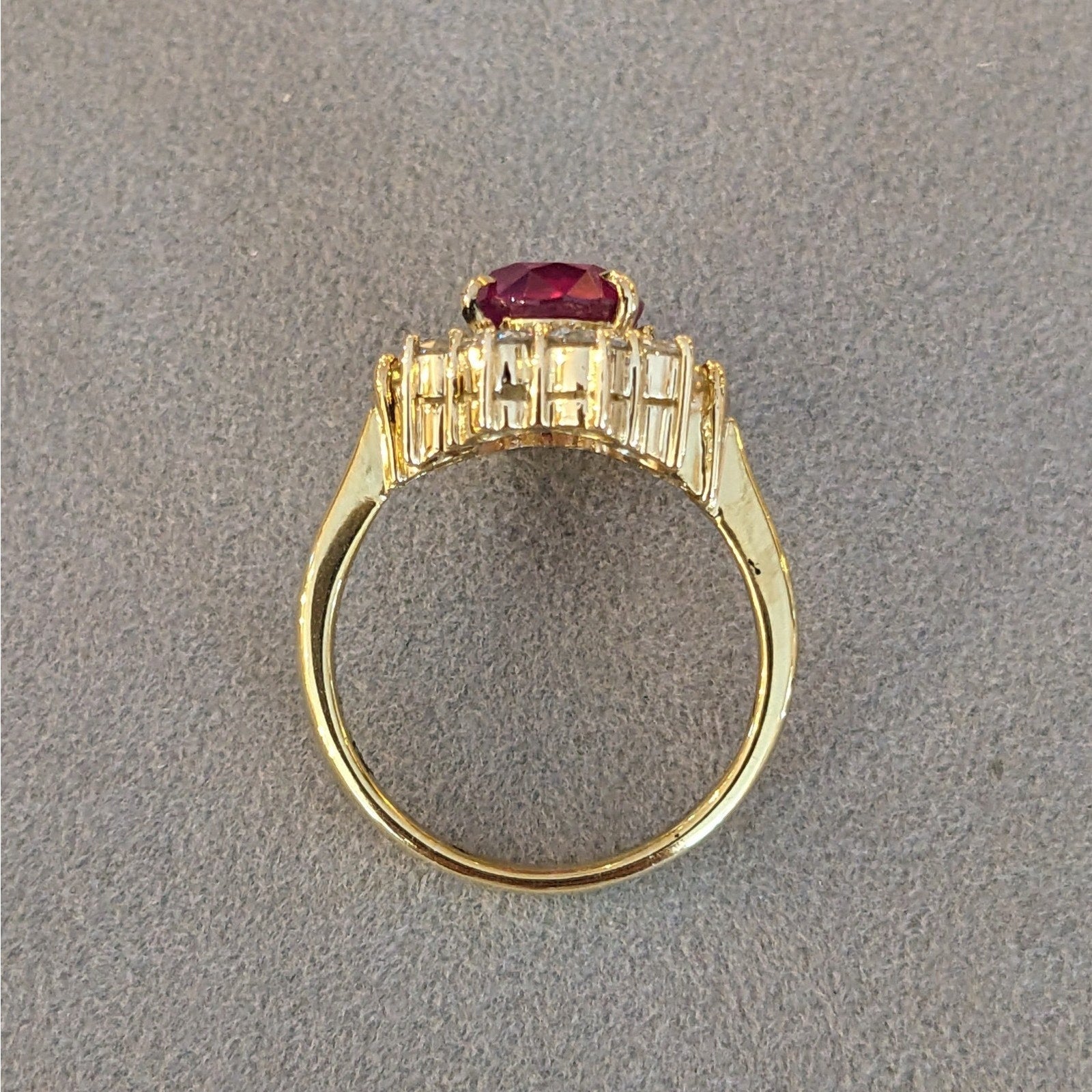 GIA No Heat Burma Ruby 3.00 ct in Diamond and 18k Yellow Gold Setting