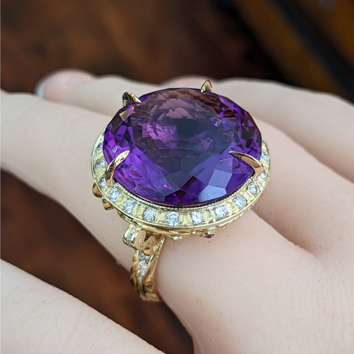 GIA Round Amethyst 29.51 ct and Diamond Dragon Ring in 18k Yellow Gold
