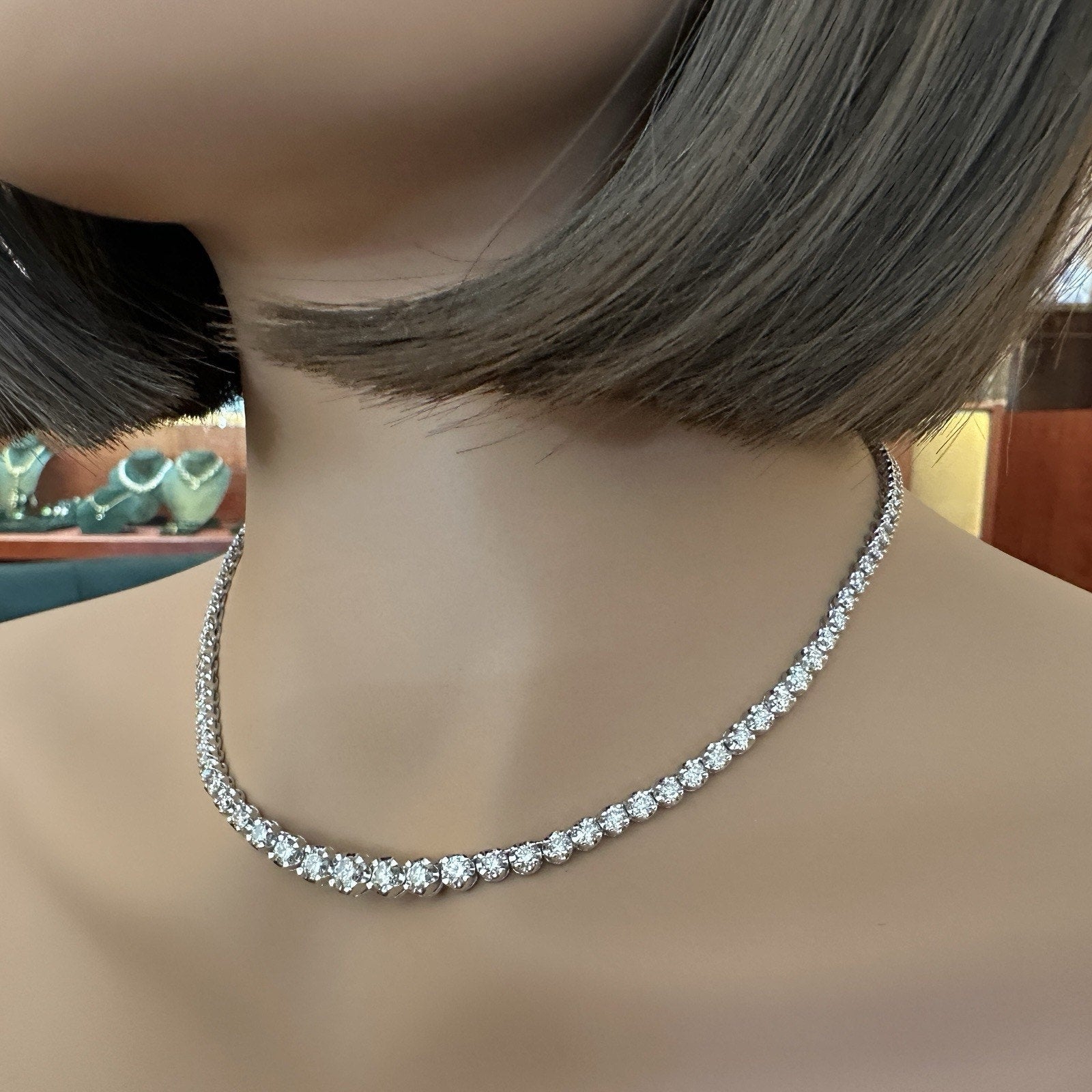 7.08 cttw Natural Diamond Graduated Tennis Necklace in Platinum