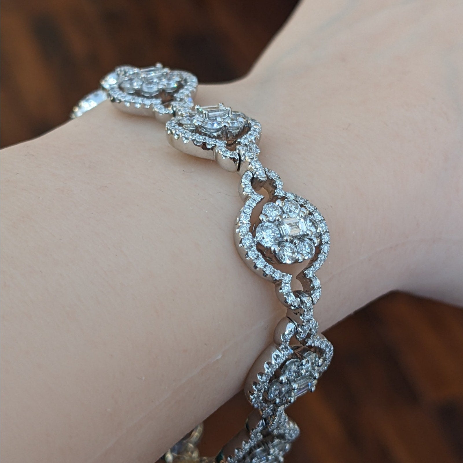 Natural Diamond Oval Link Bracelet 8.22 ctw in 18k White Gold