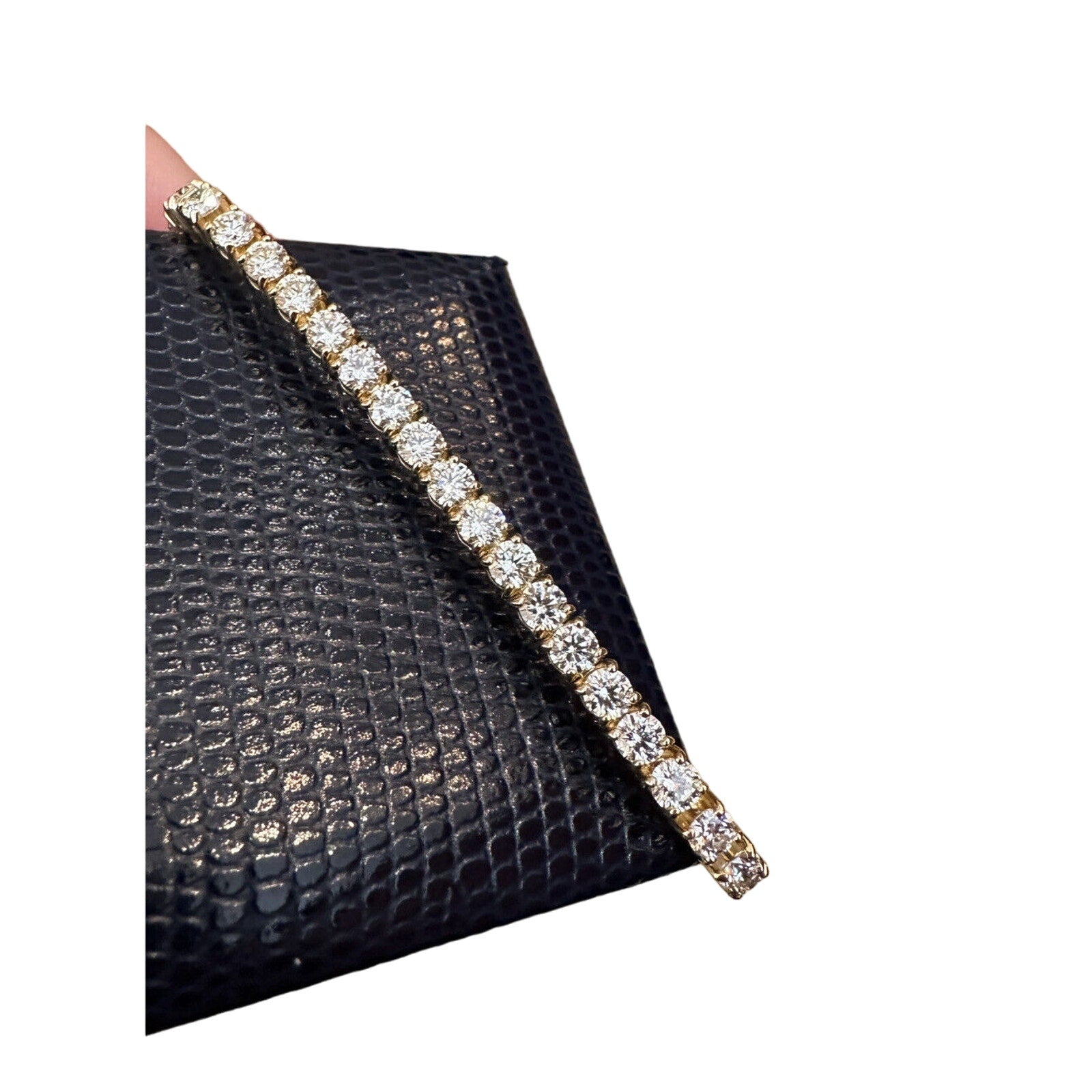 7.76 carats Round Diamond Tennis Bracelet in 14k Yellow Gold 7.25 inches