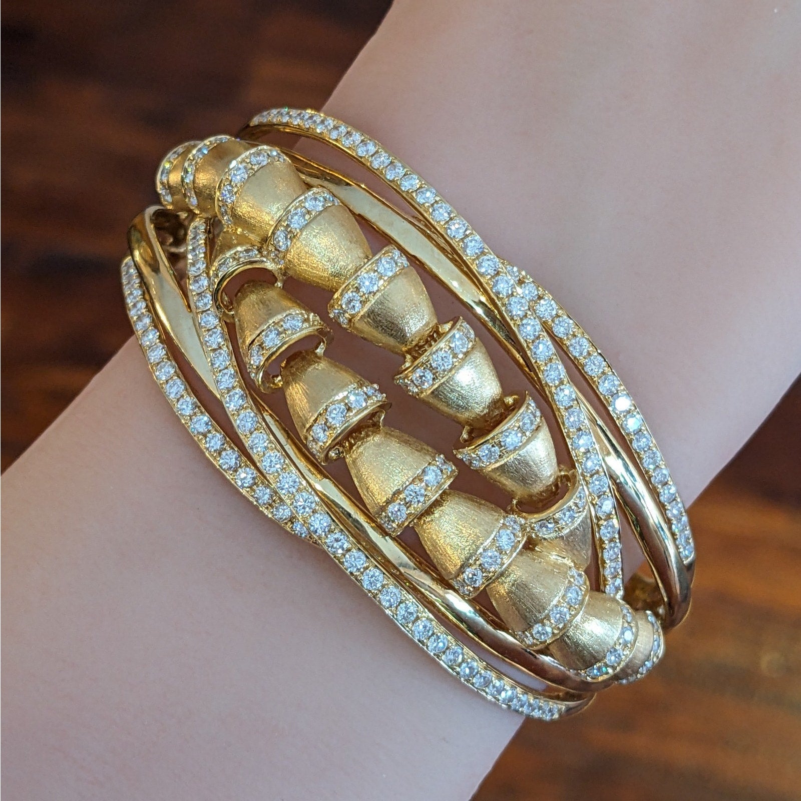 Multi-strand Diamond Bangle Bracelet in 18k Yellow Gold