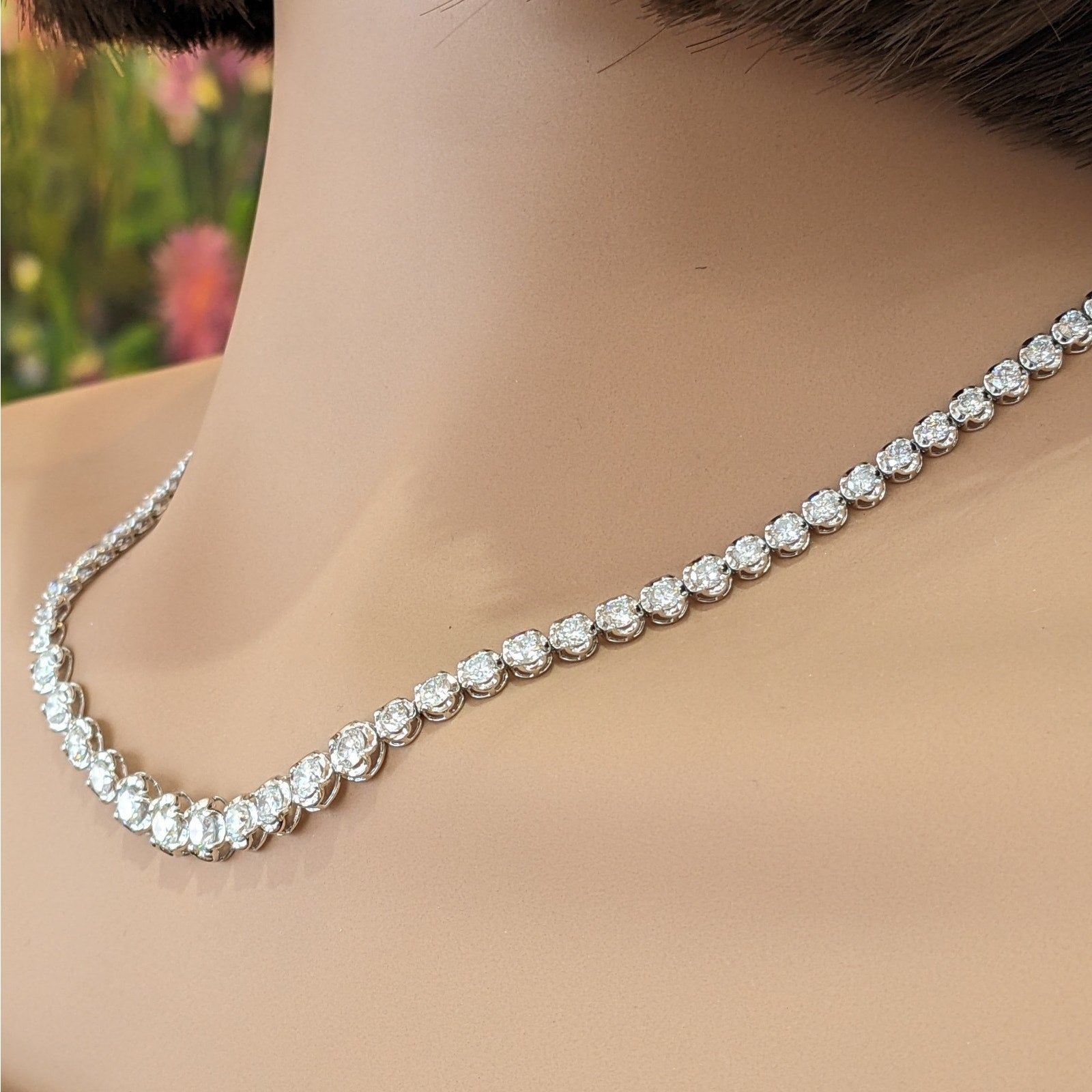 10.01 cttw Natural Diamond Graduated Tennis Necklace in Platinum