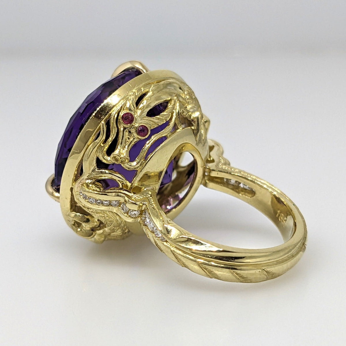 GIA Round Amethyst 29.51 ct and Diamond Dragon Ring in 18k Yellow Gold