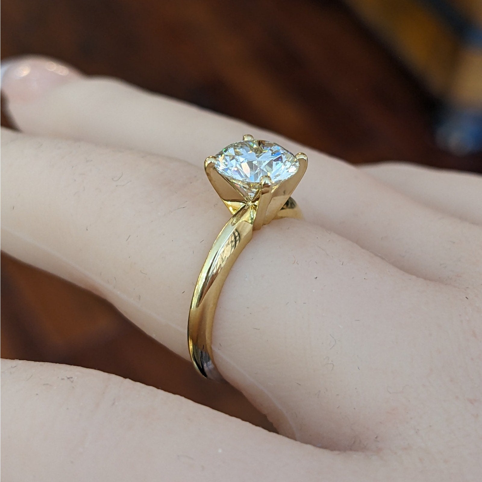 Natural Round Diamond Solitaire 2.12 ct GIA J-VS2 in 18k Yellow Gold