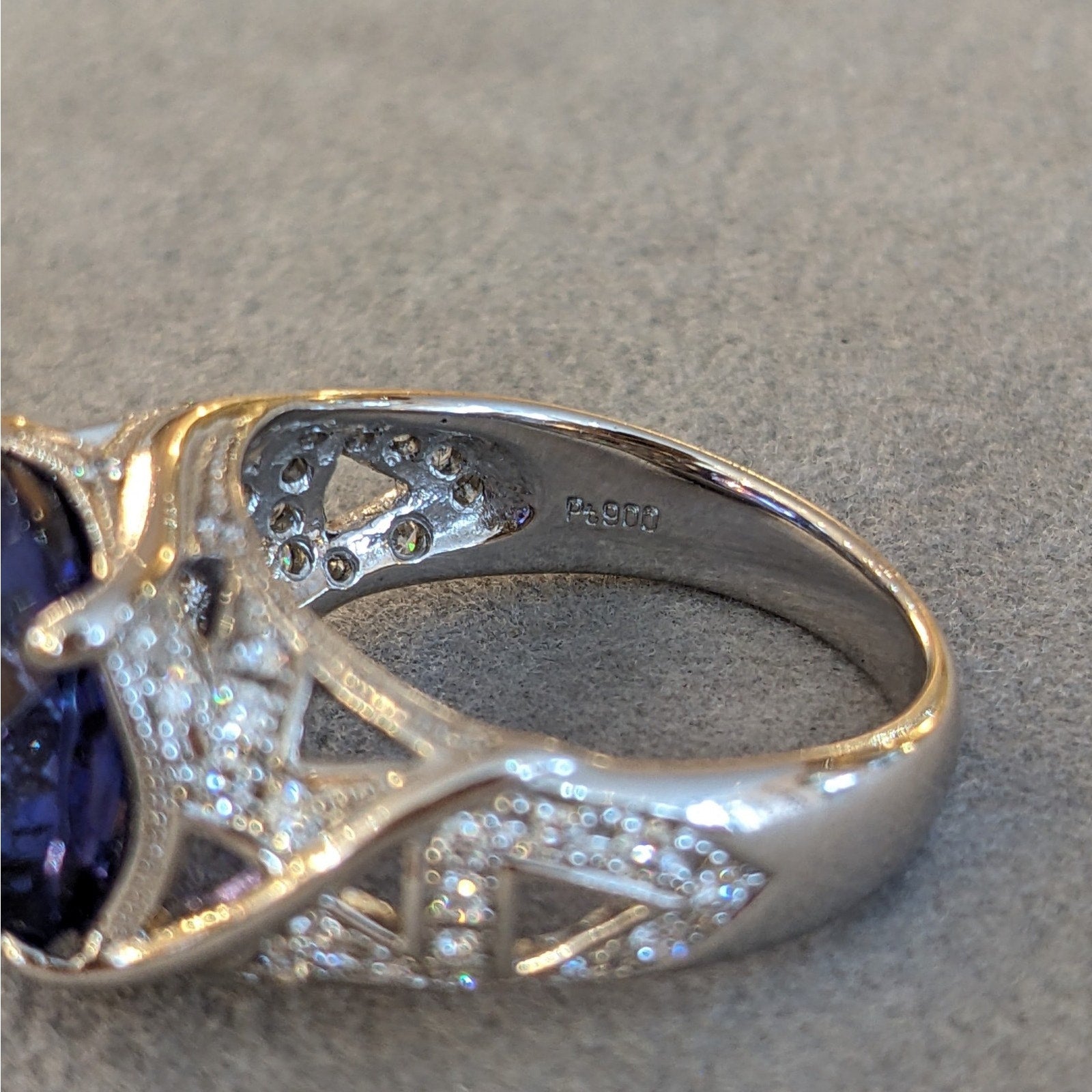 Cushion Tanzanite 6.01 ct and Diamond Ring in Platinum